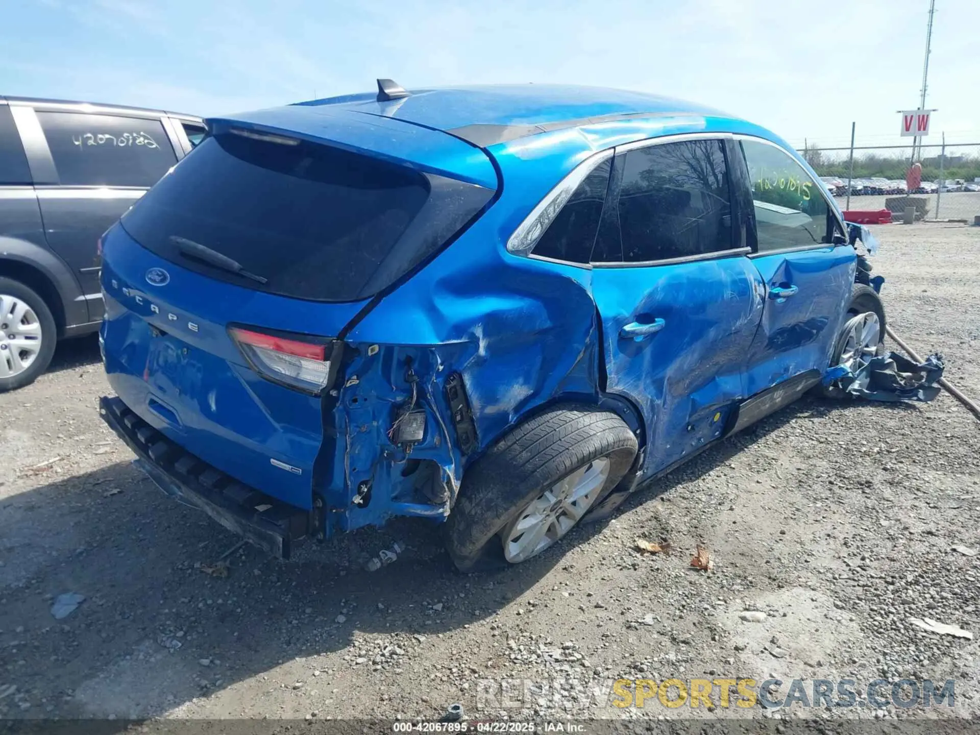 4 Photograph of a damaged car 1FMCU9G63LUB63489 FORD ESCAPE 2020