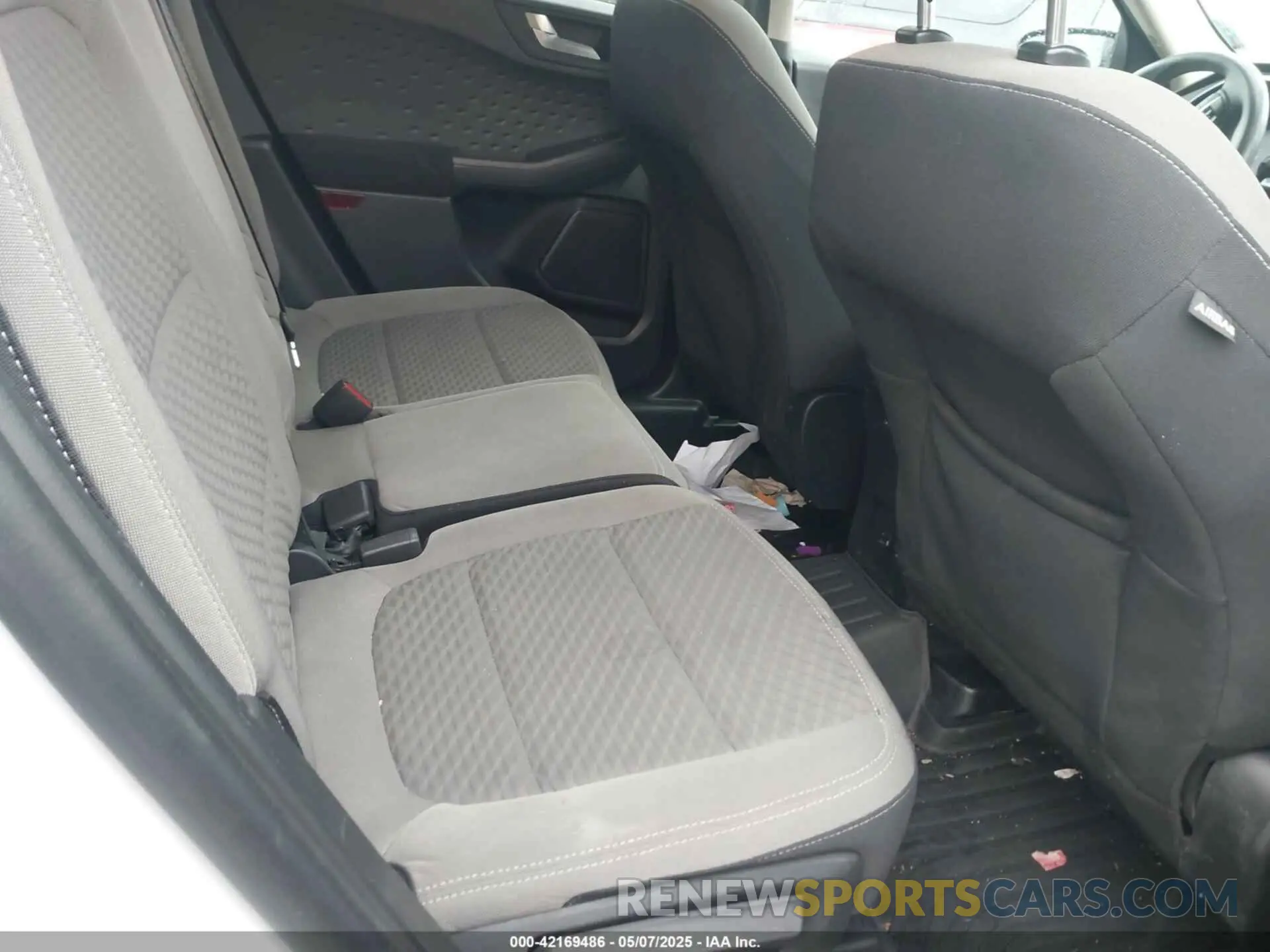 8 Photograph of a damaged car 1FMCU9G63LUB83032 FORD ESCAPE 2020