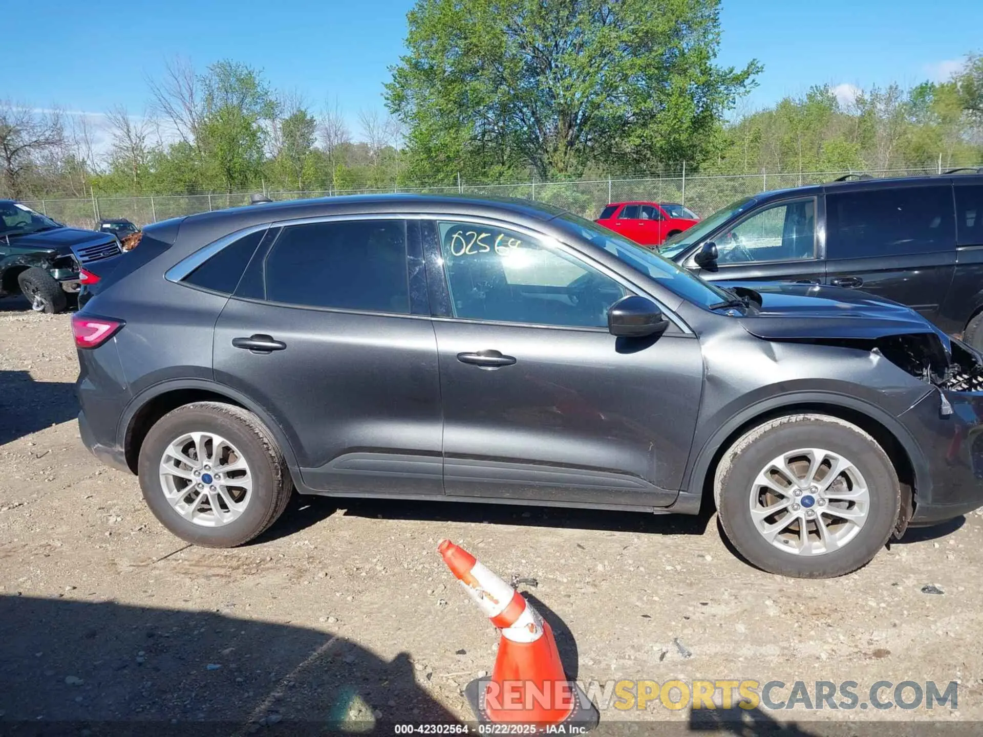 13 Photograph of a damaged car 1FMCU9G63LUC13520 FORD ESCAPE 2020