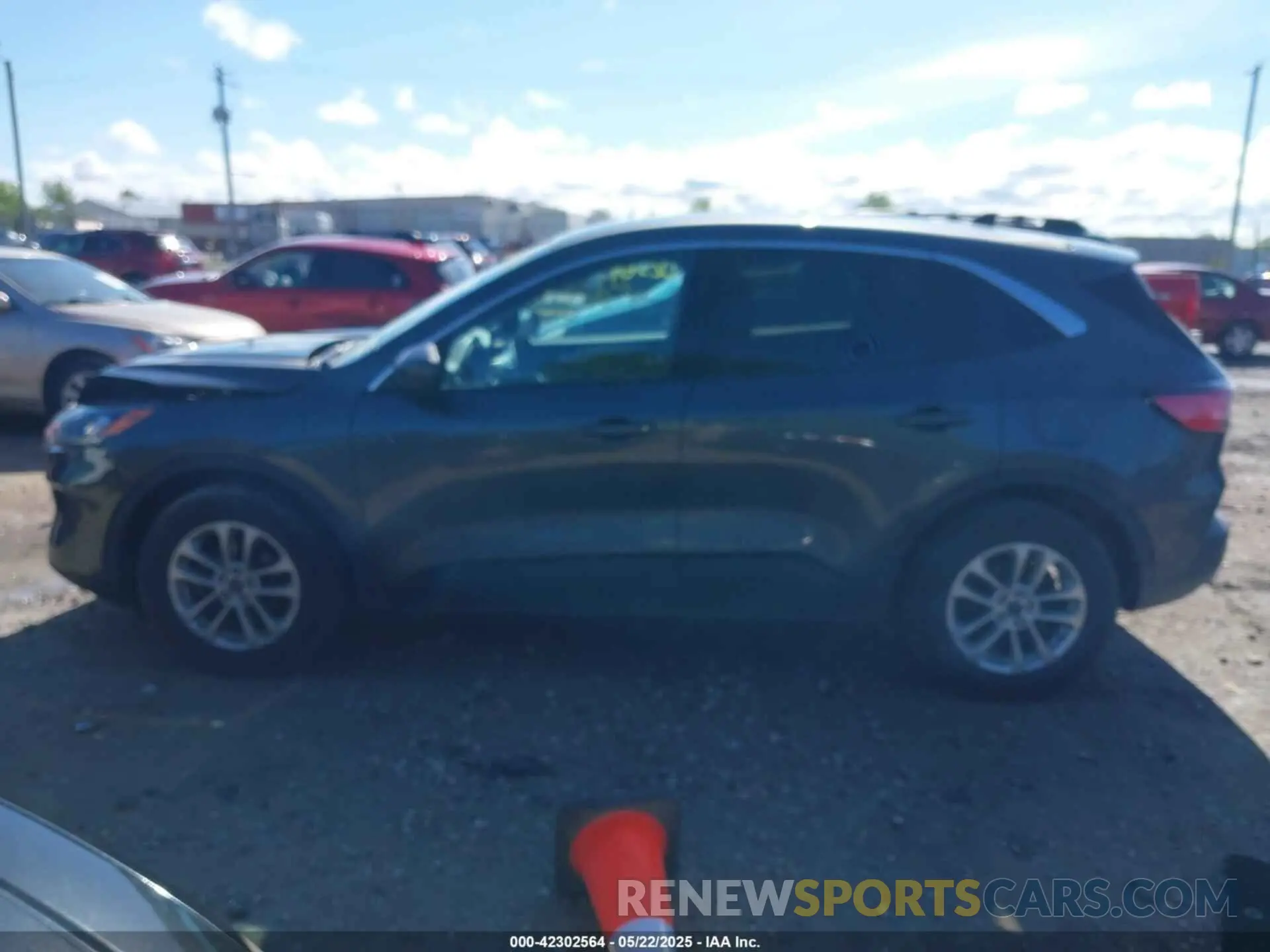 14 Photograph of a damaged car 1FMCU9G63LUC13520 FORD ESCAPE 2020