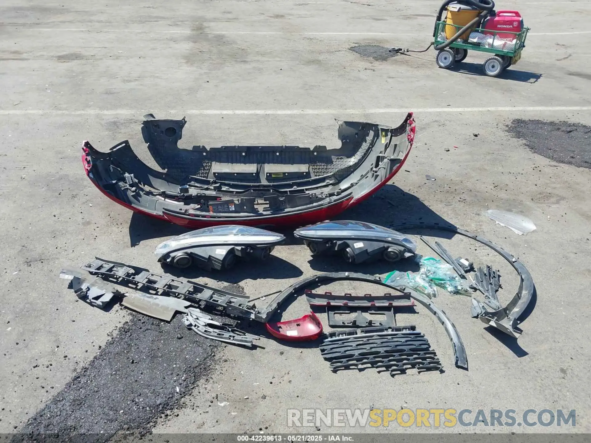 12 Photograph of a damaged car 1FMCU9G63LUC69215 FORD ESCAPE 2020