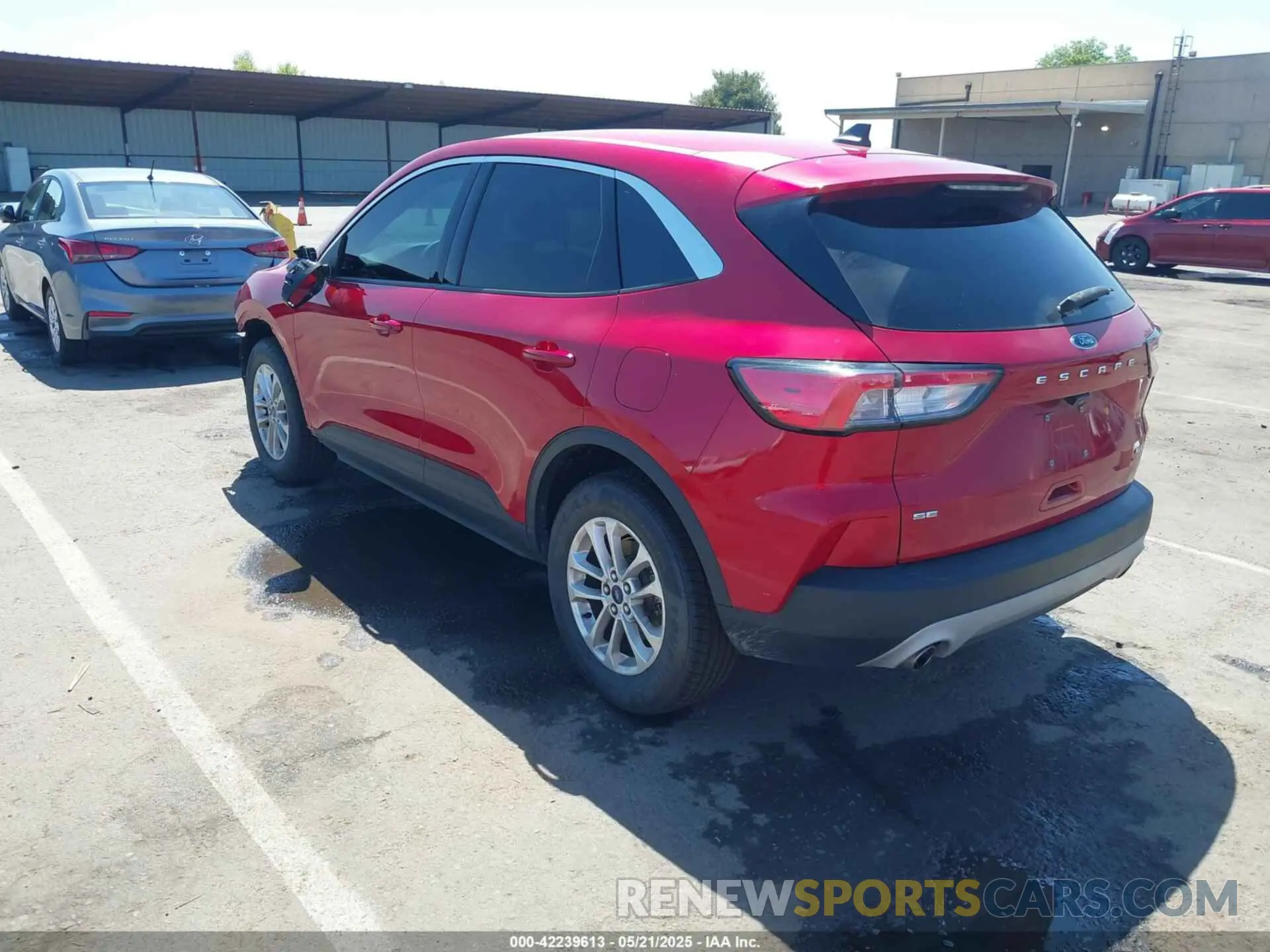 3 Photograph of a damaged car 1FMCU9G63LUC69215 FORD ESCAPE 2020