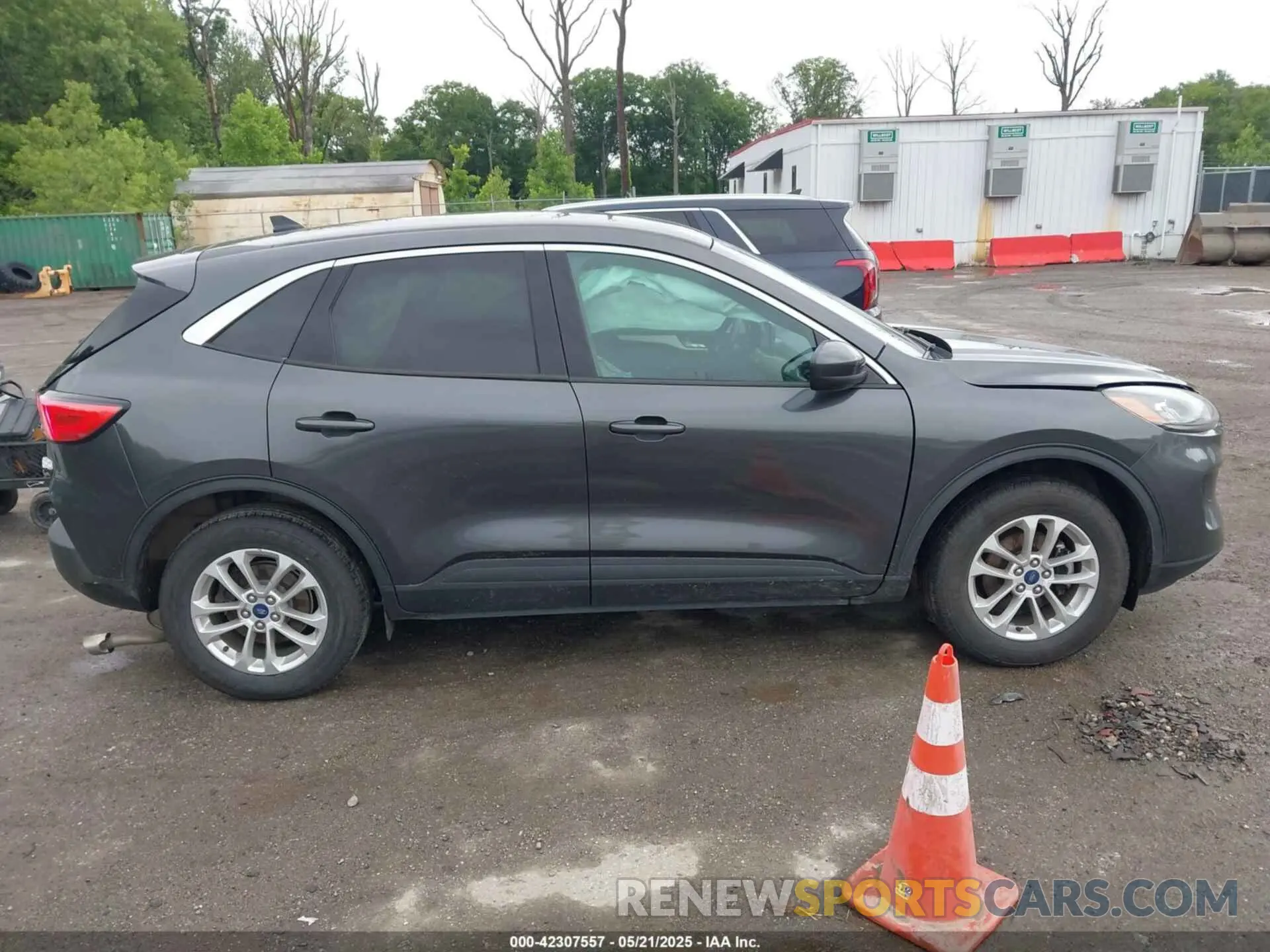 14 Photograph of a damaged car 1FMCU9G64LUA25167 FORD ESCAPE 2020