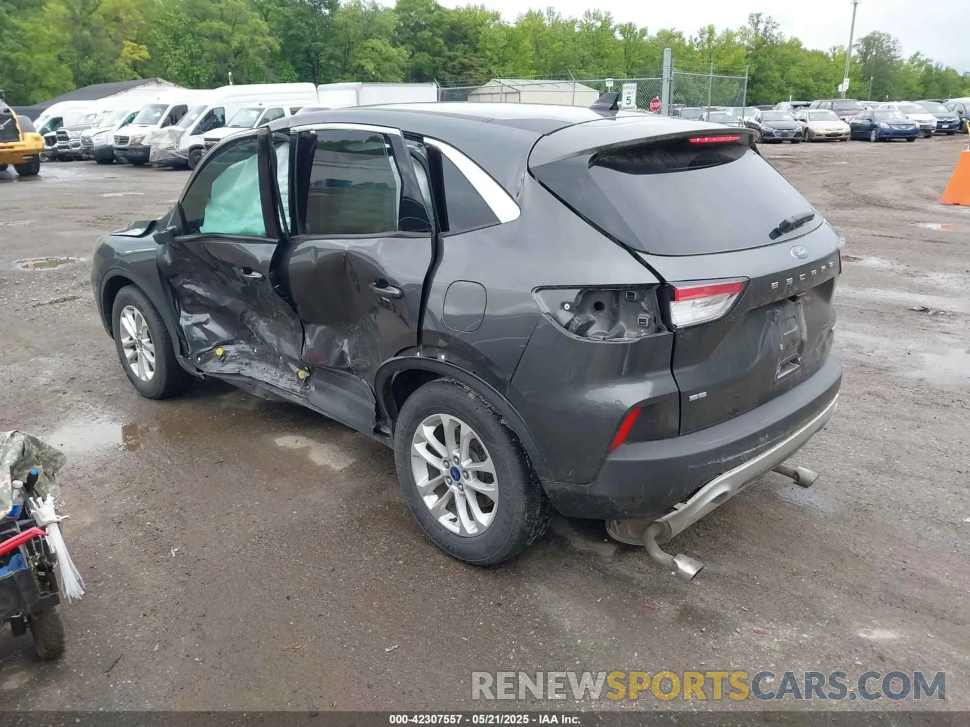 3 Photograph of a damaged car 1FMCU9G64LUA25167 FORD ESCAPE 2020