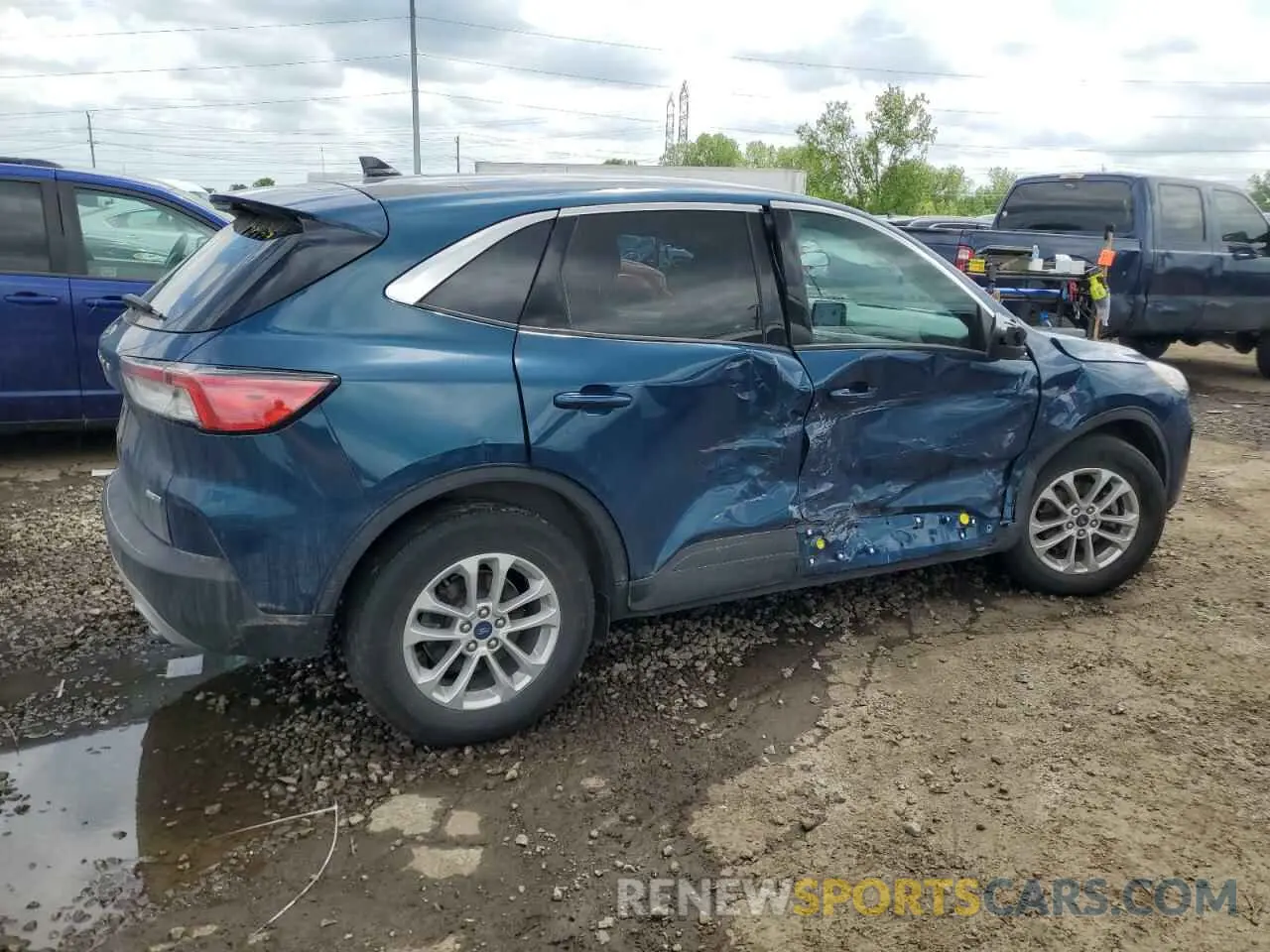 3 Photograph of a damaged car 1FMCU9G64LUA83537 FORD ESCAPE 2020