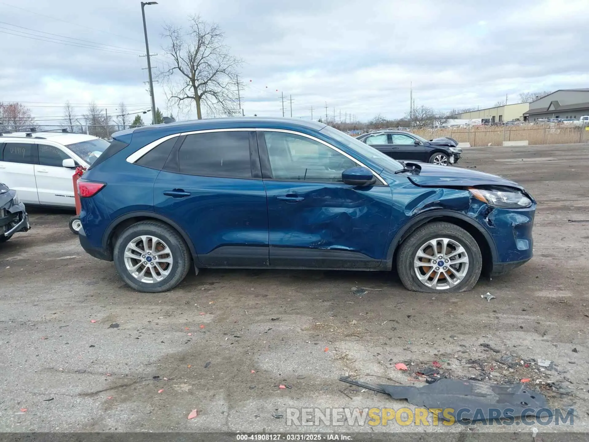 13 Photograph of a damaged car 1FMCU9G64LUC50432 FORD ESCAPE 2020