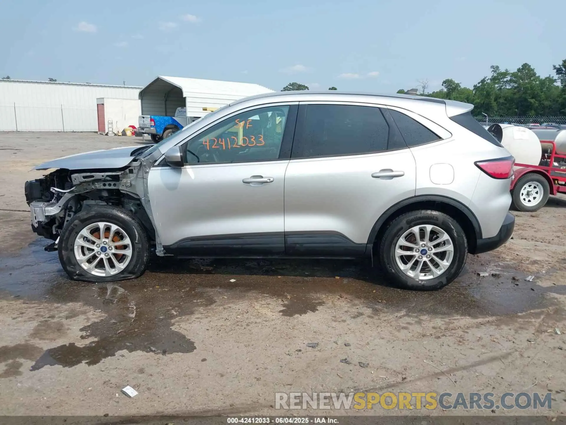 15 Photograph of a damaged car 1FMCU9G64LUC57090 FORD ESCAPE 2020