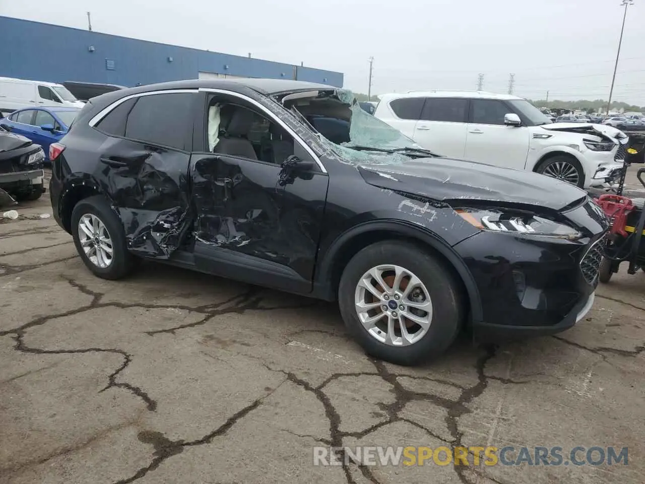 4 Photograph of a damaged car 1FMCU9G64LUC66162 FORD ESCAPE 2020