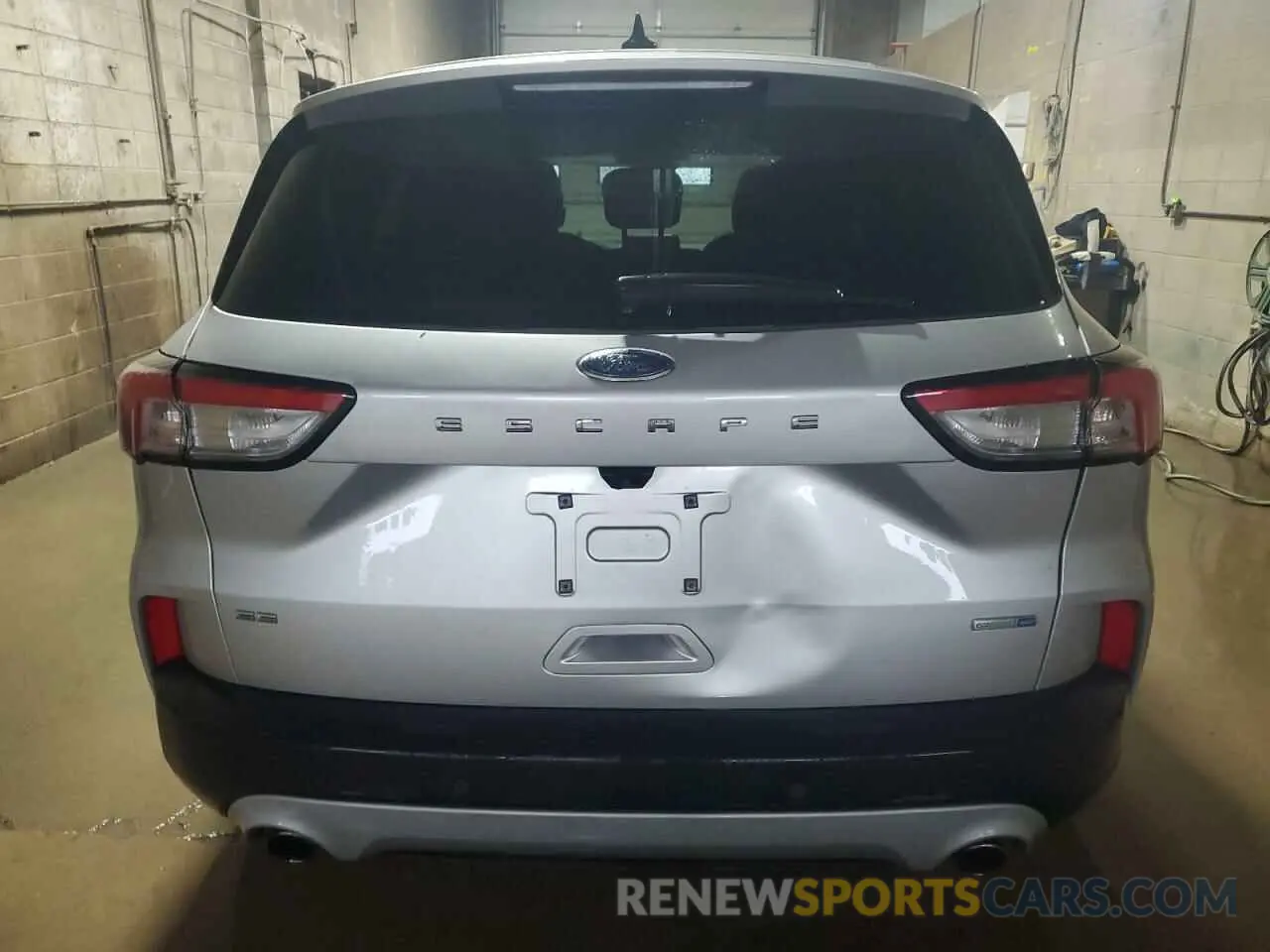 6 Photograph of a damaged car 1FMCU9G65LUA59408 FORD ESCAPE 2020