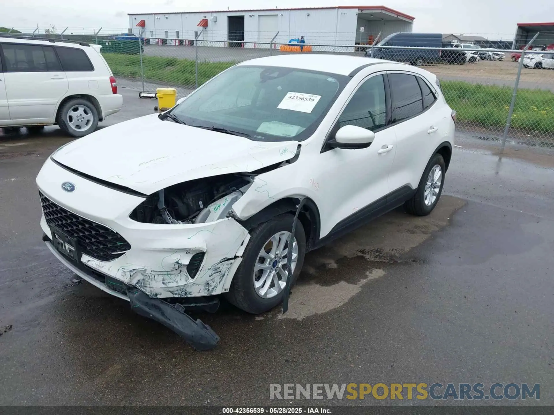 2 Photograph of a damaged car 1FMCU9G65LUA84132 FORD ESCAPE 2020