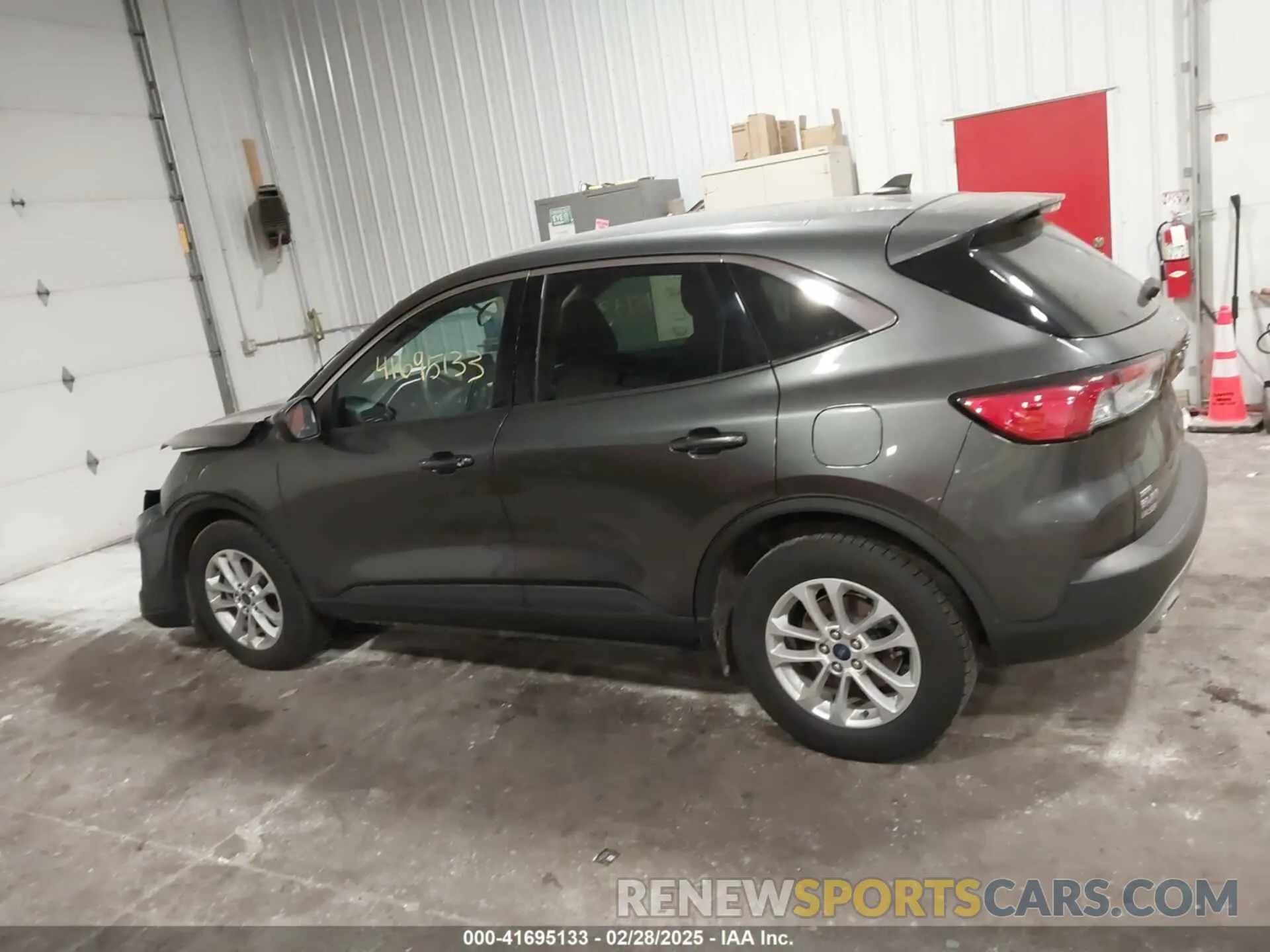 14 Photograph of a damaged car 1FMCU9G65LUB04606 FORD ESCAPE 2020