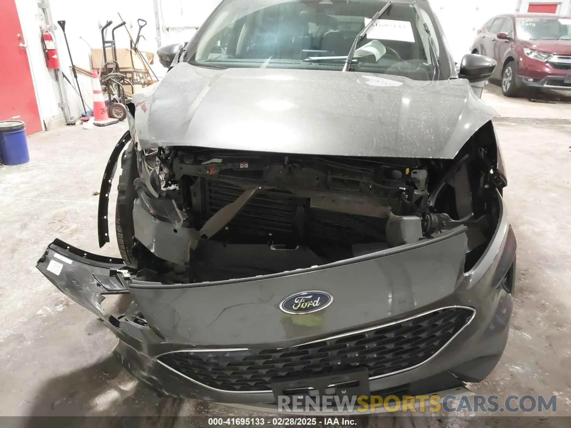 6 Photograph of a damaged car 1FMCU9G65LUB04606 FORD ESCAPE 2020