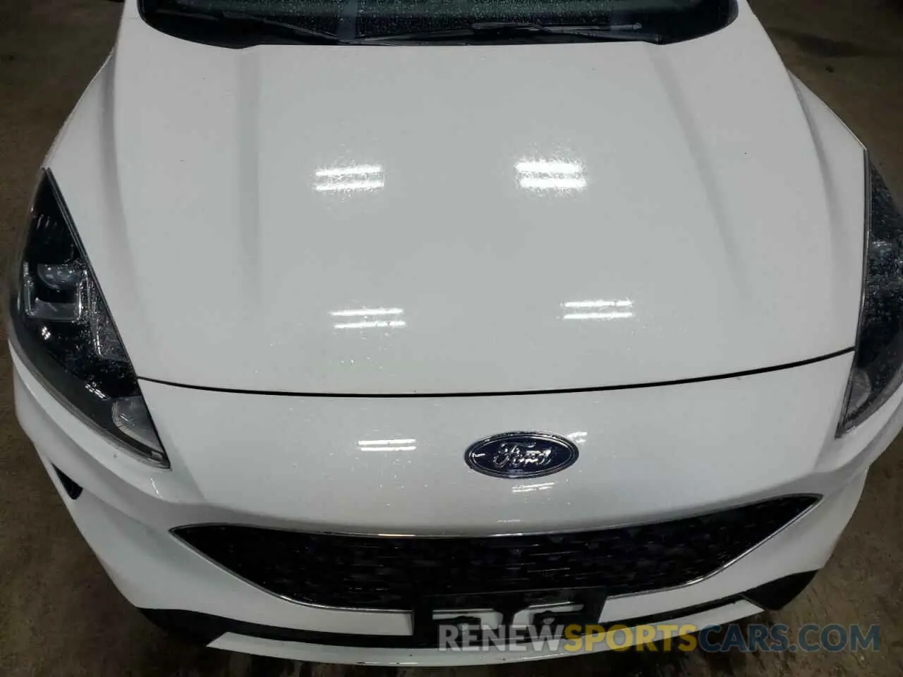 12 Photograph of a damaged car 1FMCU9G65LUB72615 FORD ESCAPE 2020