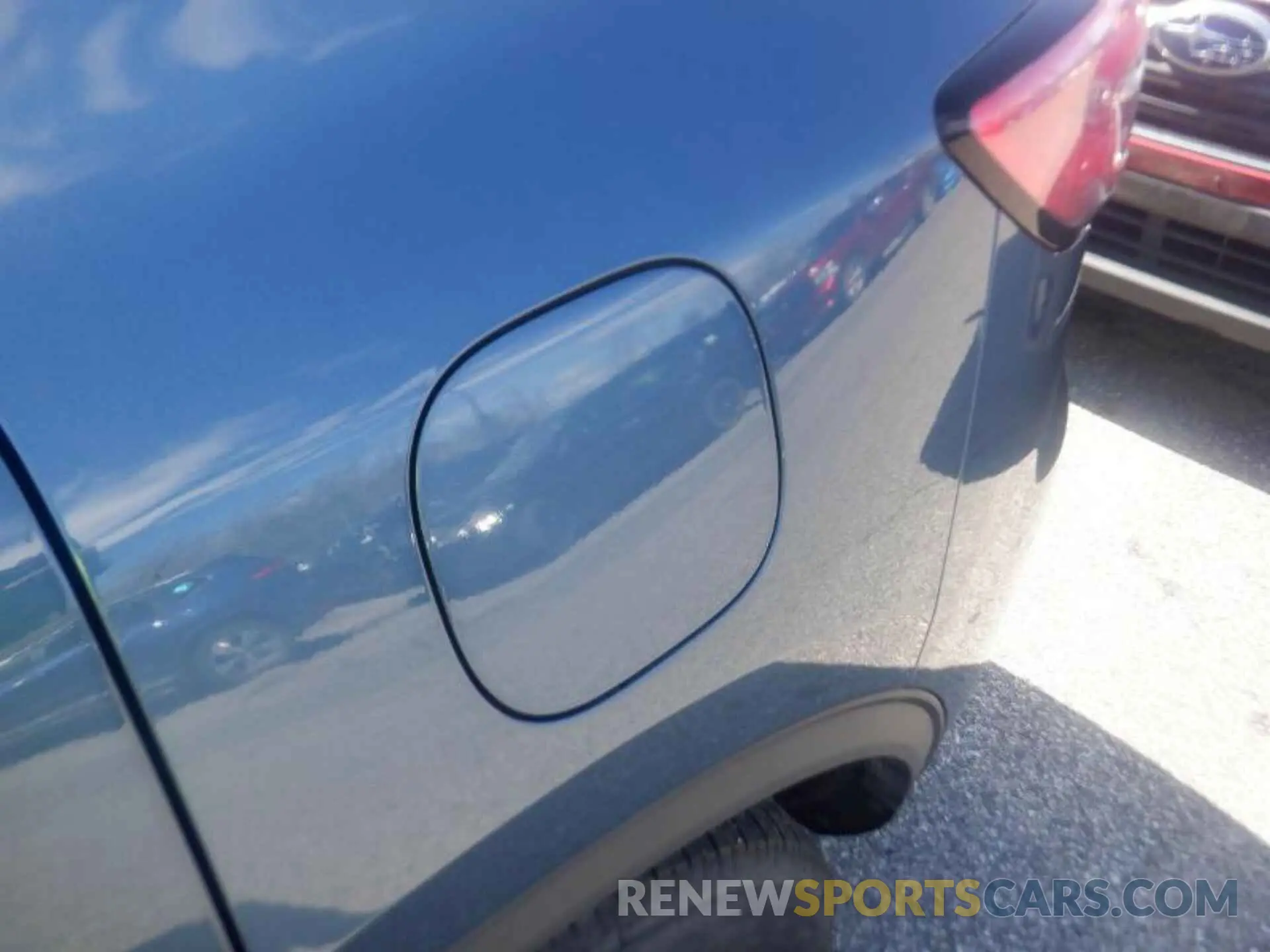 13 Photograph of a damaged car 1FMCU9G65LUB81010 FORD ESCAPE 2020