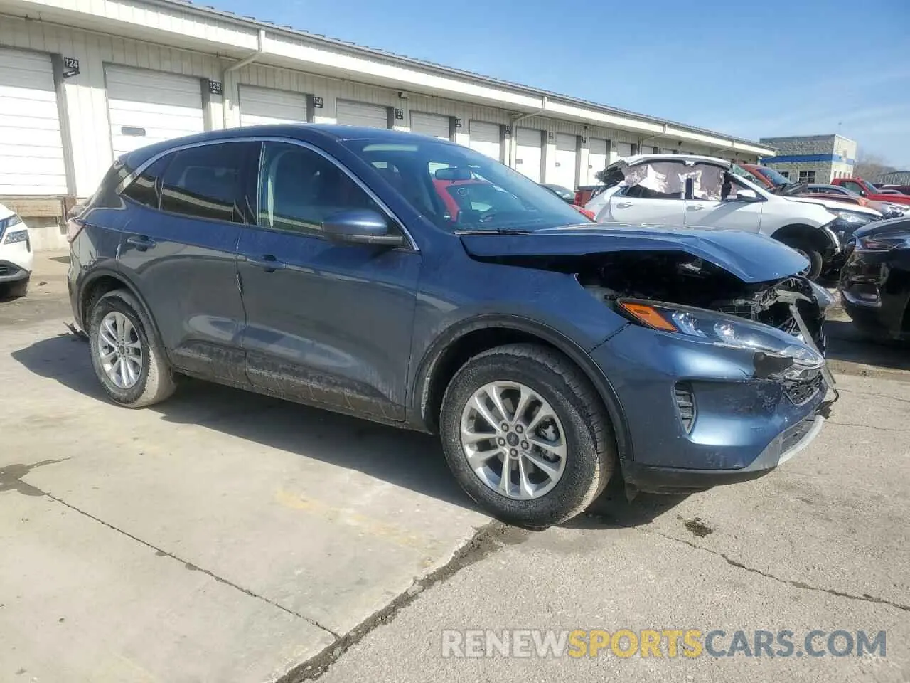 4 Photograph of a damaged car 1FMCU9G65LUC26124 FORD ESCAPE 2020