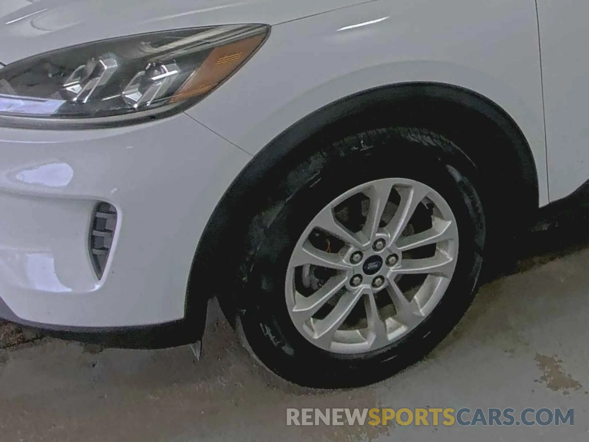 8 Photograph of a damaged car 1FMCU9G65LUC47216 FORD ESCAPE 2020