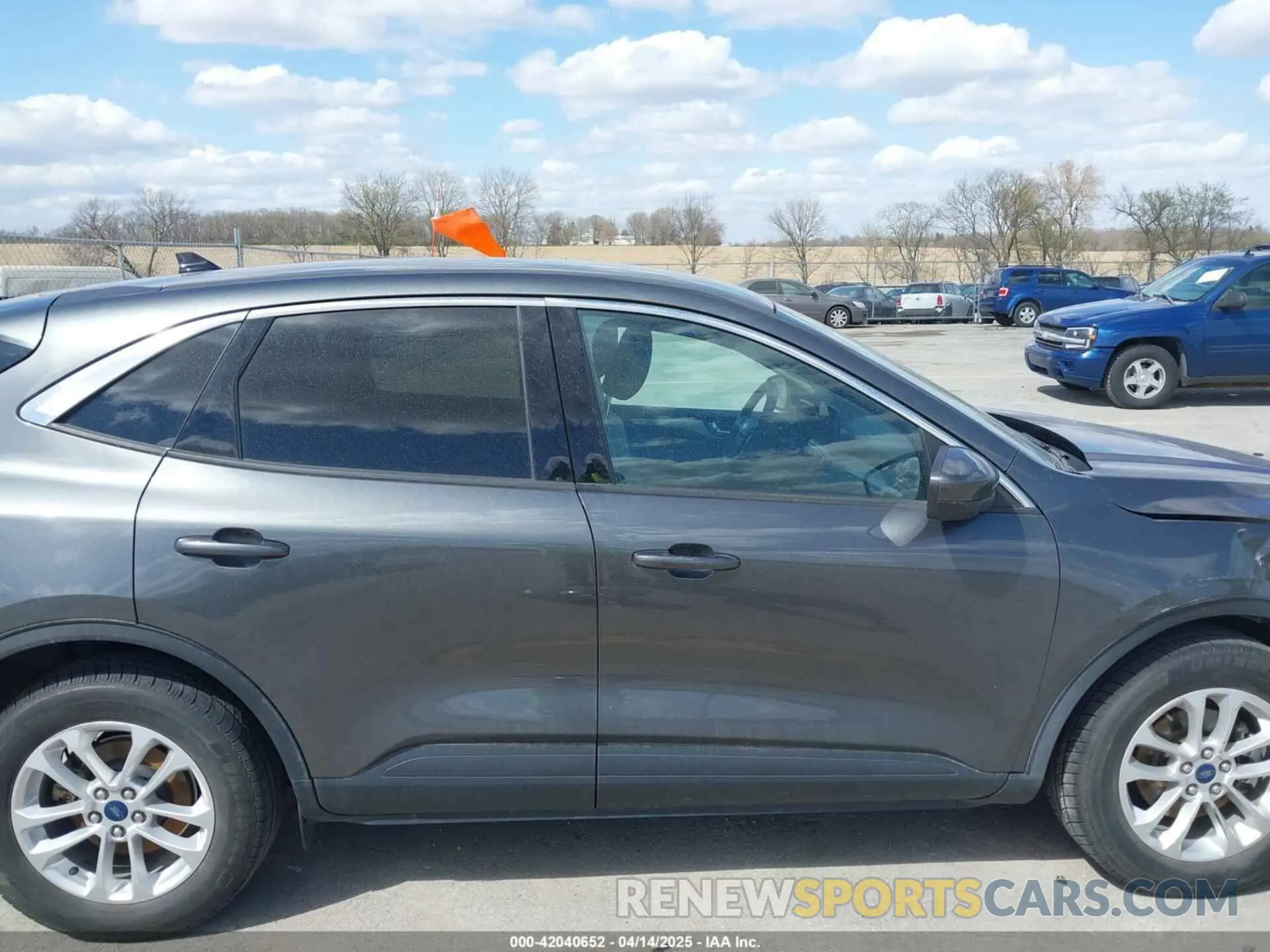 14 Photograph of a damaged car 1FMCU9G66LUA77223 FORD ESCAPE 2020
