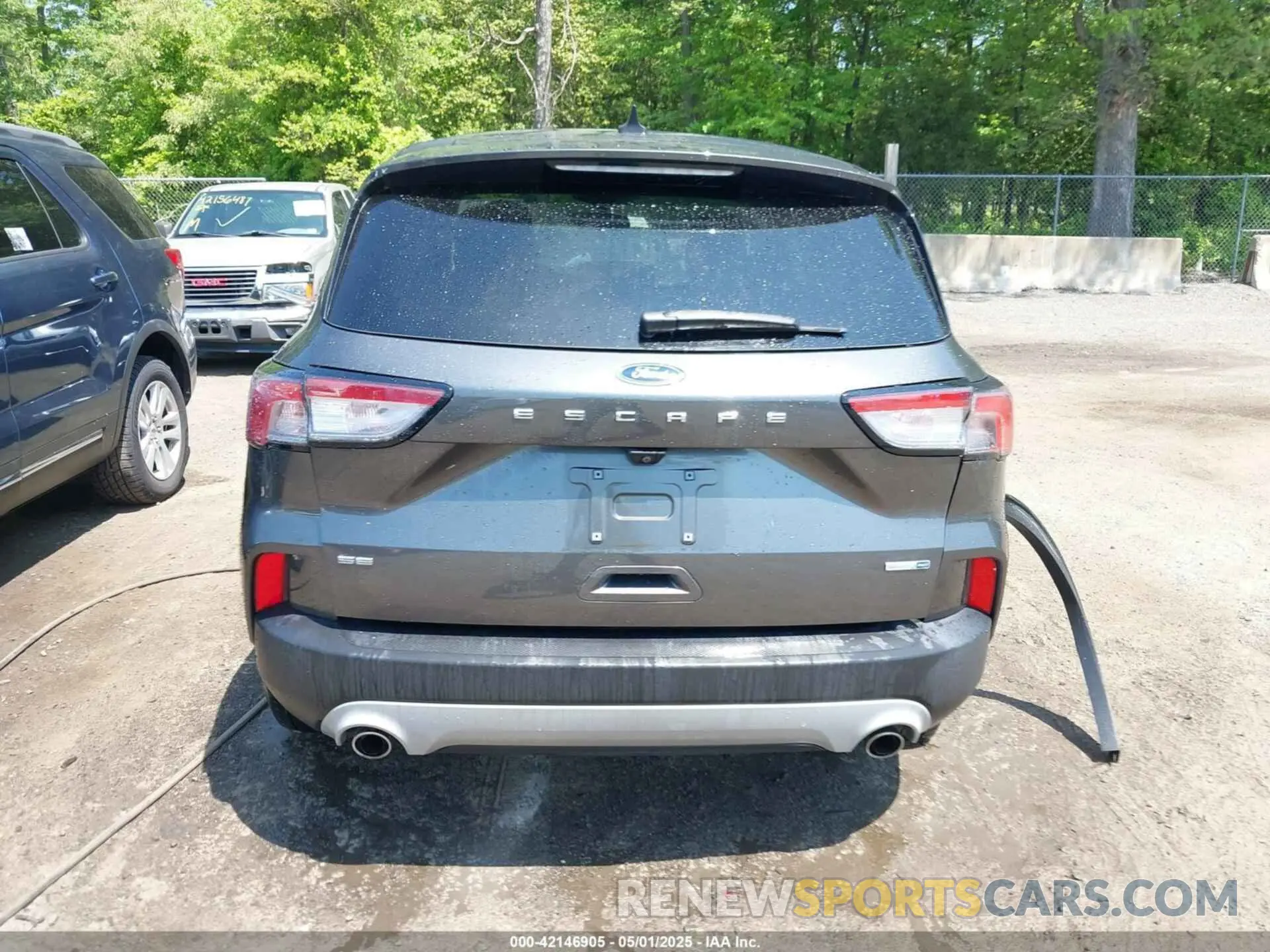 16 Photograph of a damaged car 1FMCU9G66LUA94684 FORD ESCAPE 2020