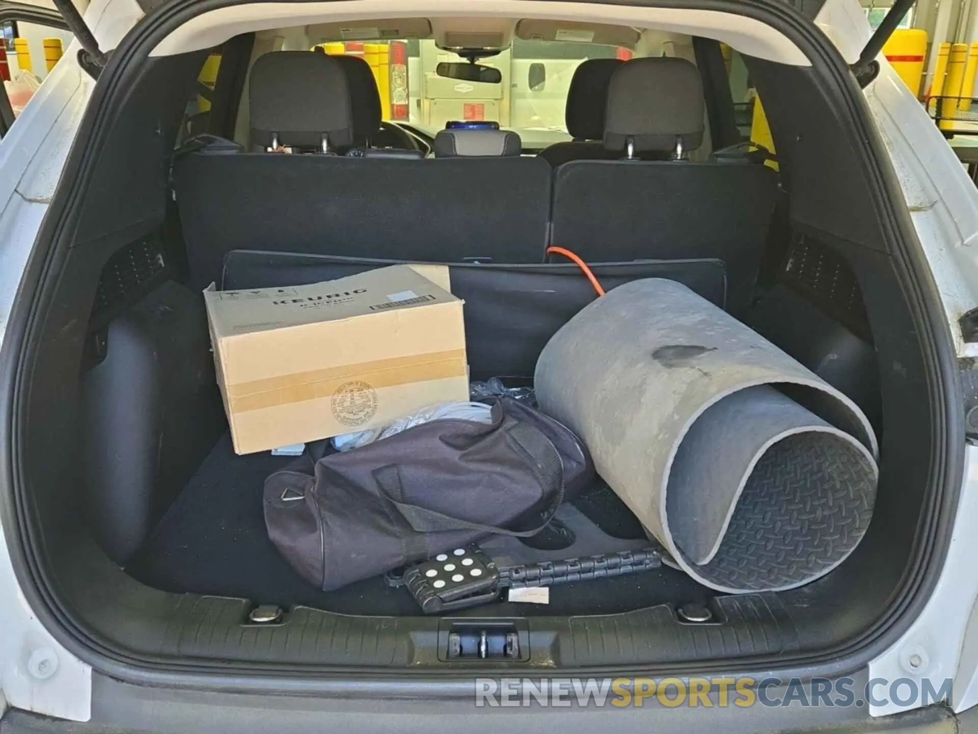 1 Photograph of a damaged car 1FMCU9G66LUB14805 FORD ESCAPE 2020