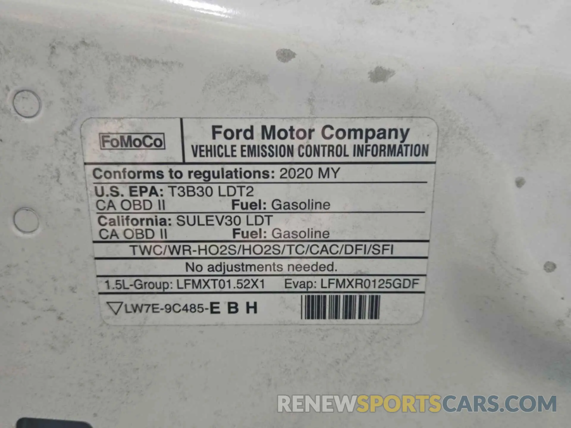 32 Photograph of a damaged car 1FMCU9G66LUB14805 FORD ESCAPE 2020
