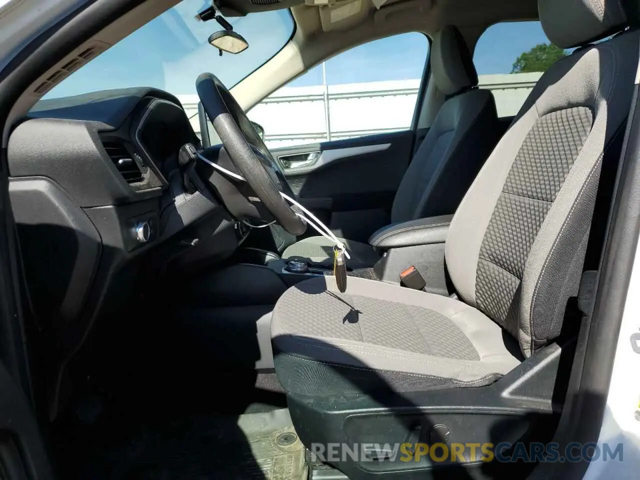7 Photograph of a damaged car 1FMCU9G66LUB22595 FORD ESCAPE 2020