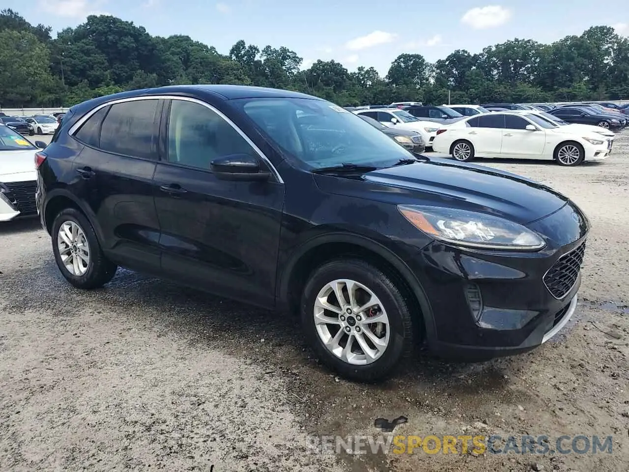 4 Photograph of a damaged car 1FMCU9G66LUB63521 FORD ESCAPE 2020