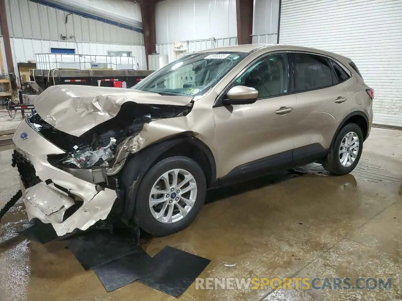 1 Photograph of a damaged car 1FMCU9G66LUB86636 FORD ESCAPE 2020