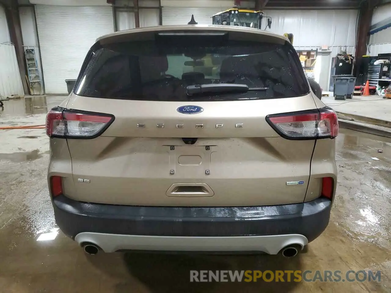 6 Photograph of a damaged car 1FMCU9G66LUB86636 FORD ESCAPE 2020