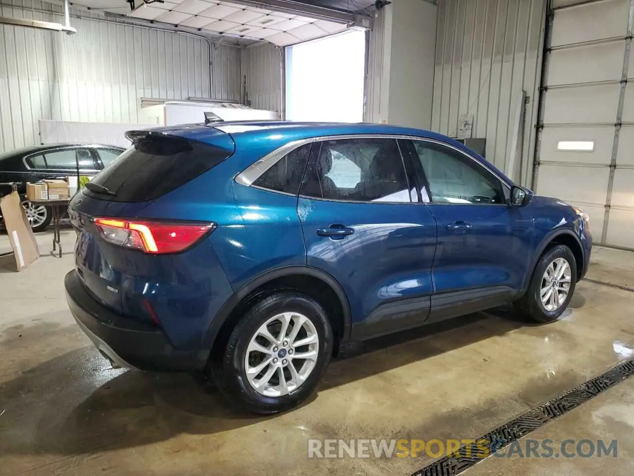 3 Photograph of a damaged car 1FMCU9G66LUB91769 FORD ESCAPE 2020