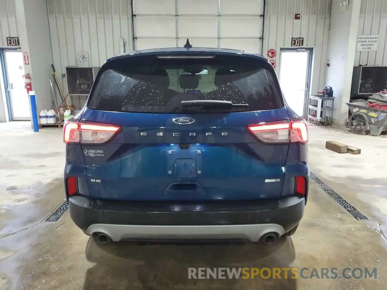 6 Photograph of a damaged car 1FMCU9G66LUB91769 FORD ESCAPE 2020