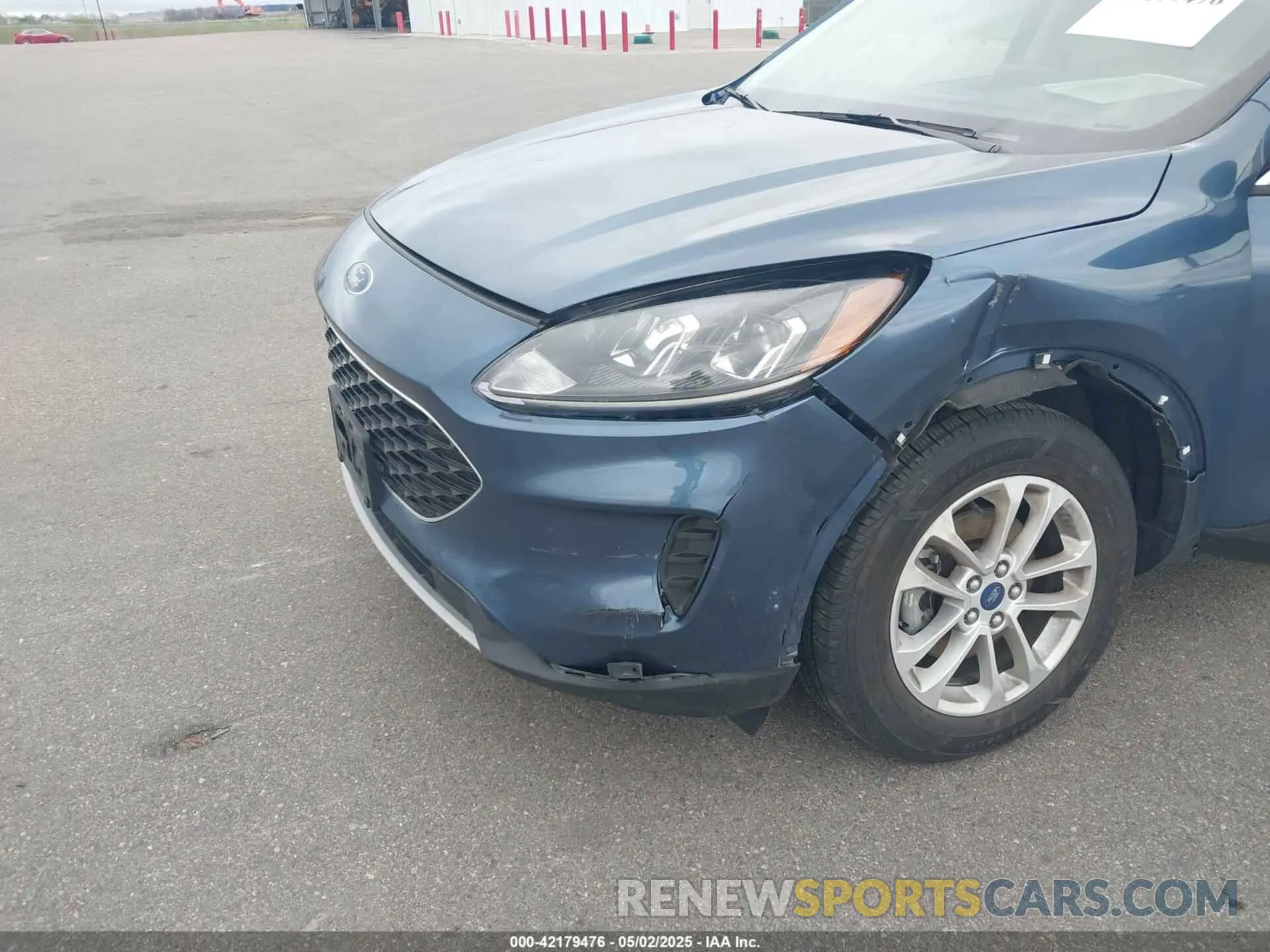6 Photograph of a damaged car 1FMCU9G66LUC04357 FORD ESCAPE 2020