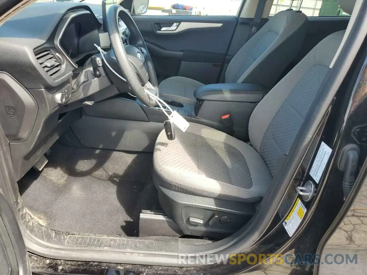 7 Photograph of a damaged car 1FMCU9G66LUC30215 FORD ESCAPE 2020