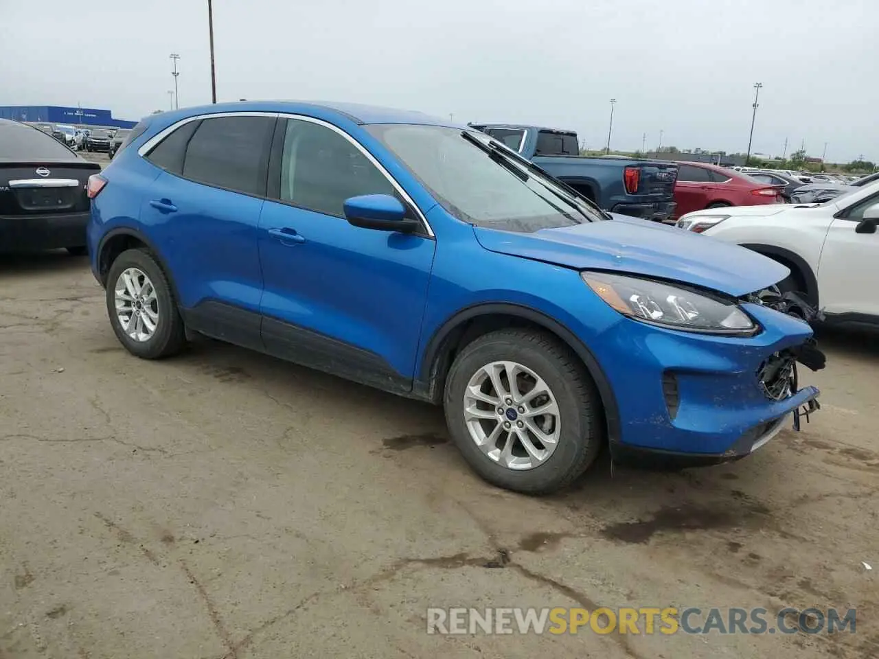 4 Photograph of a damaged car 1FMCU9G66LUC32157 FORD ESCAPE 2020