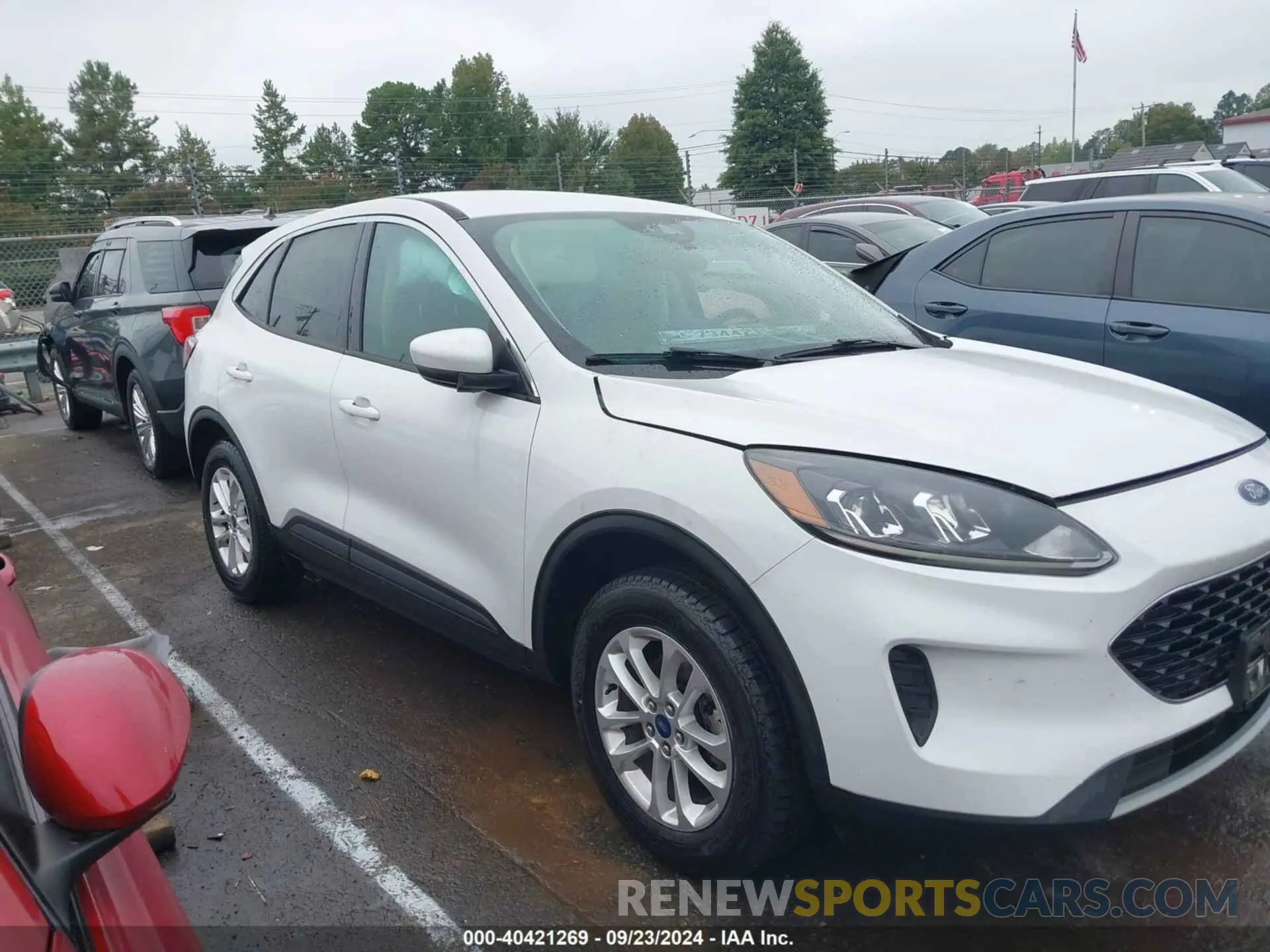 13 Photograph of a damaged car 1FMCU9G67LUA64867 FORD ESCAPE 2020