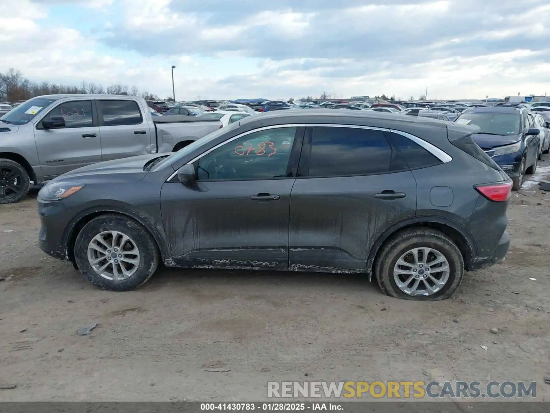 14 Photograph of a damaged car 1FMCU9G67LUB21682 FORD ESCAPE 2020