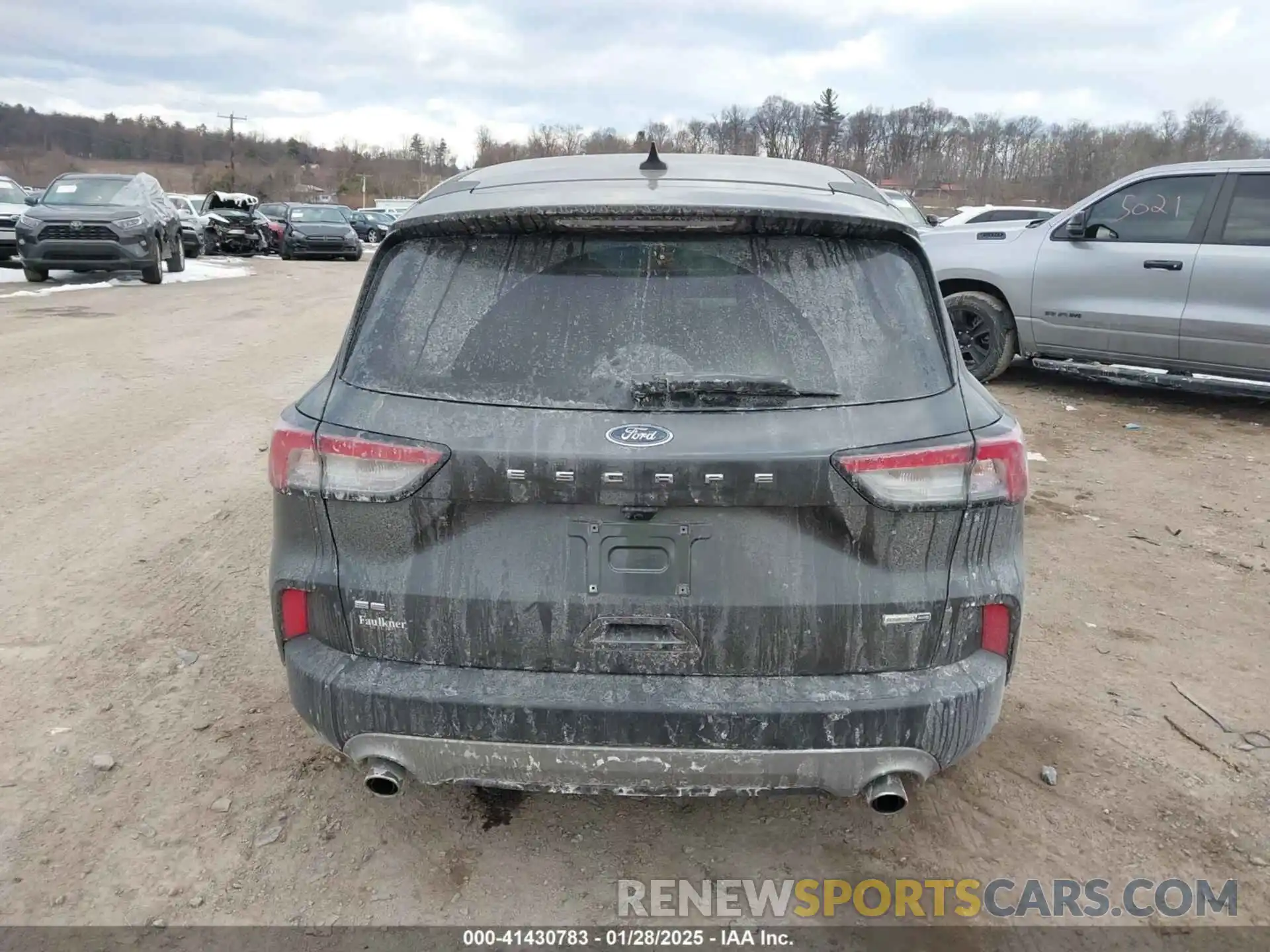 16 Photograph of a damaged car 1FMCU9G67LUB21682 FORD ESCAPE 2020