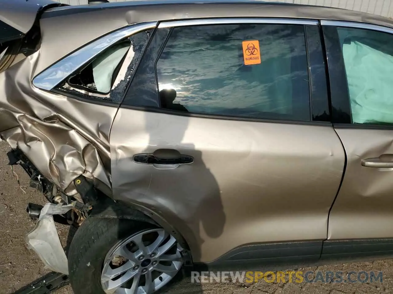 10 Photograph of a damaged car 1FMCU9G67LUB69375 FORD ESCAPE 2020