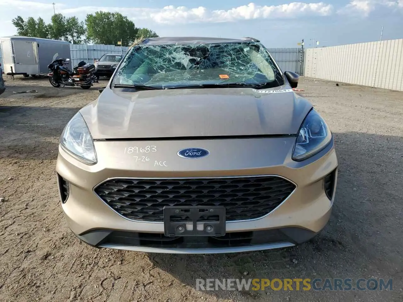 5 Photograph of a damaged car 1FMCU9G67LUB69375 FORD ESCAPE 2020