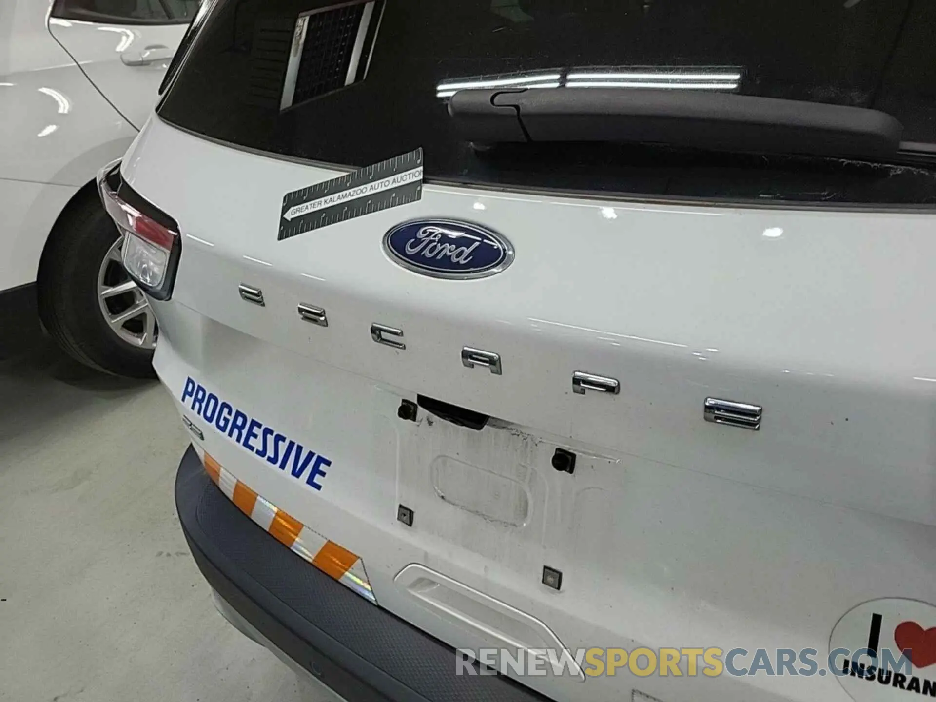 9 Photograph of a damaged car 1FMCU9G67LUB82370 FORD ESCAPE 2020