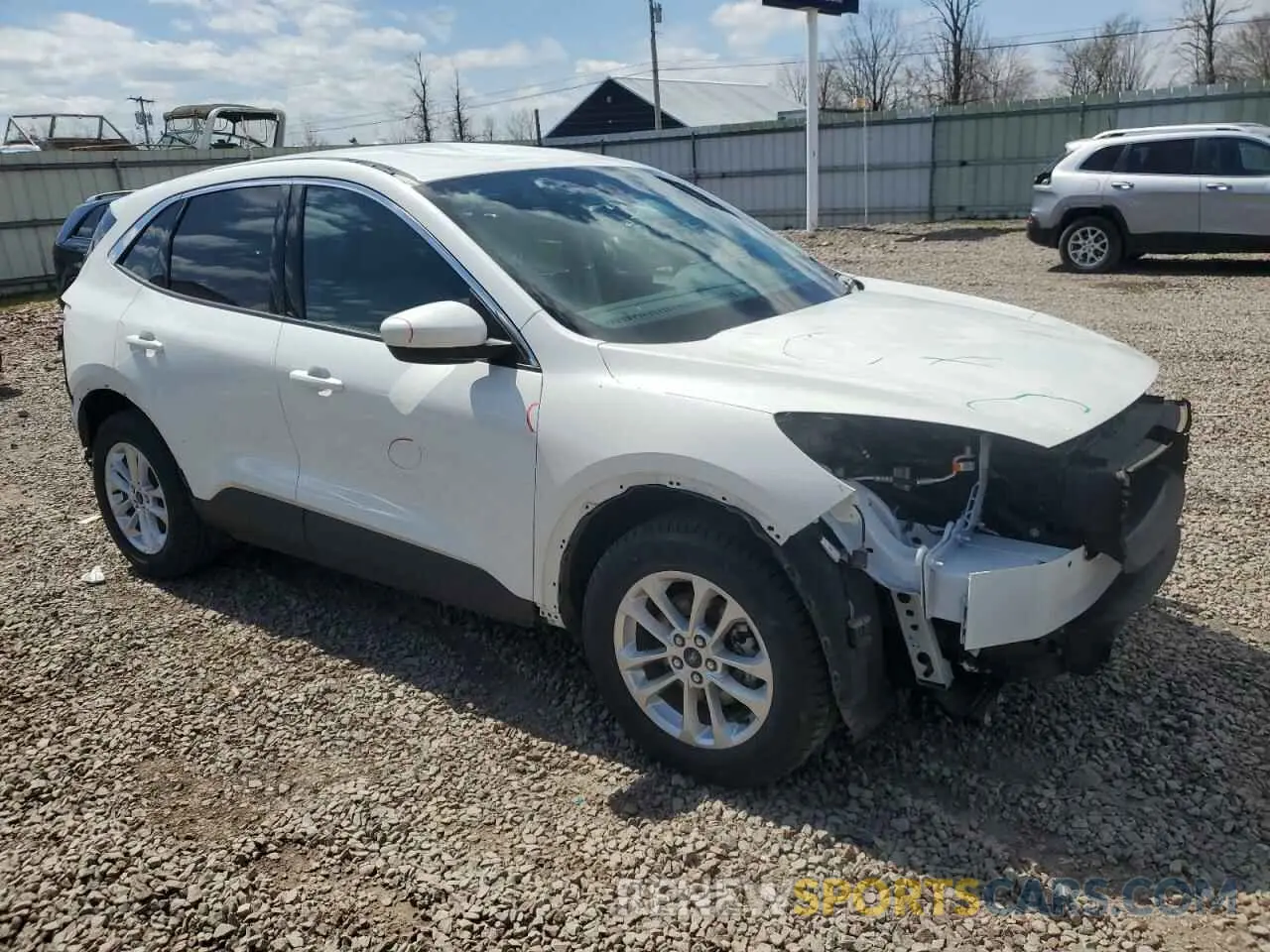 4 Photograph of a damaged car 1FMCU9G67LUC74028 FORD ESCAPE 2020