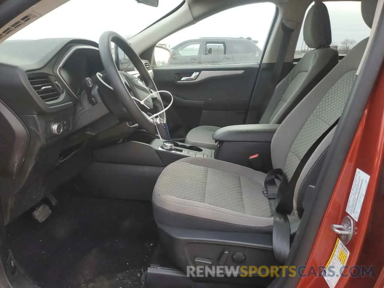 7 Photograph of a damaged car 1FMCU9G68LUA29898 FORD ESCAPE 2020