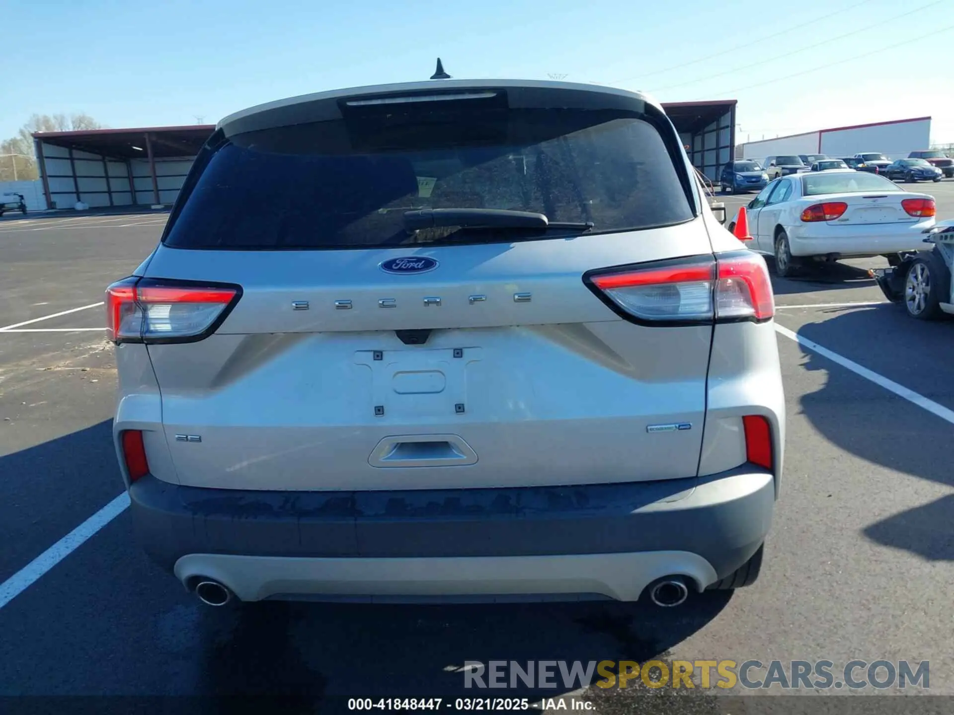 16 Photograph of a damaged car 1FMCU9G68LUA64750 FORD ESCAPE 2020