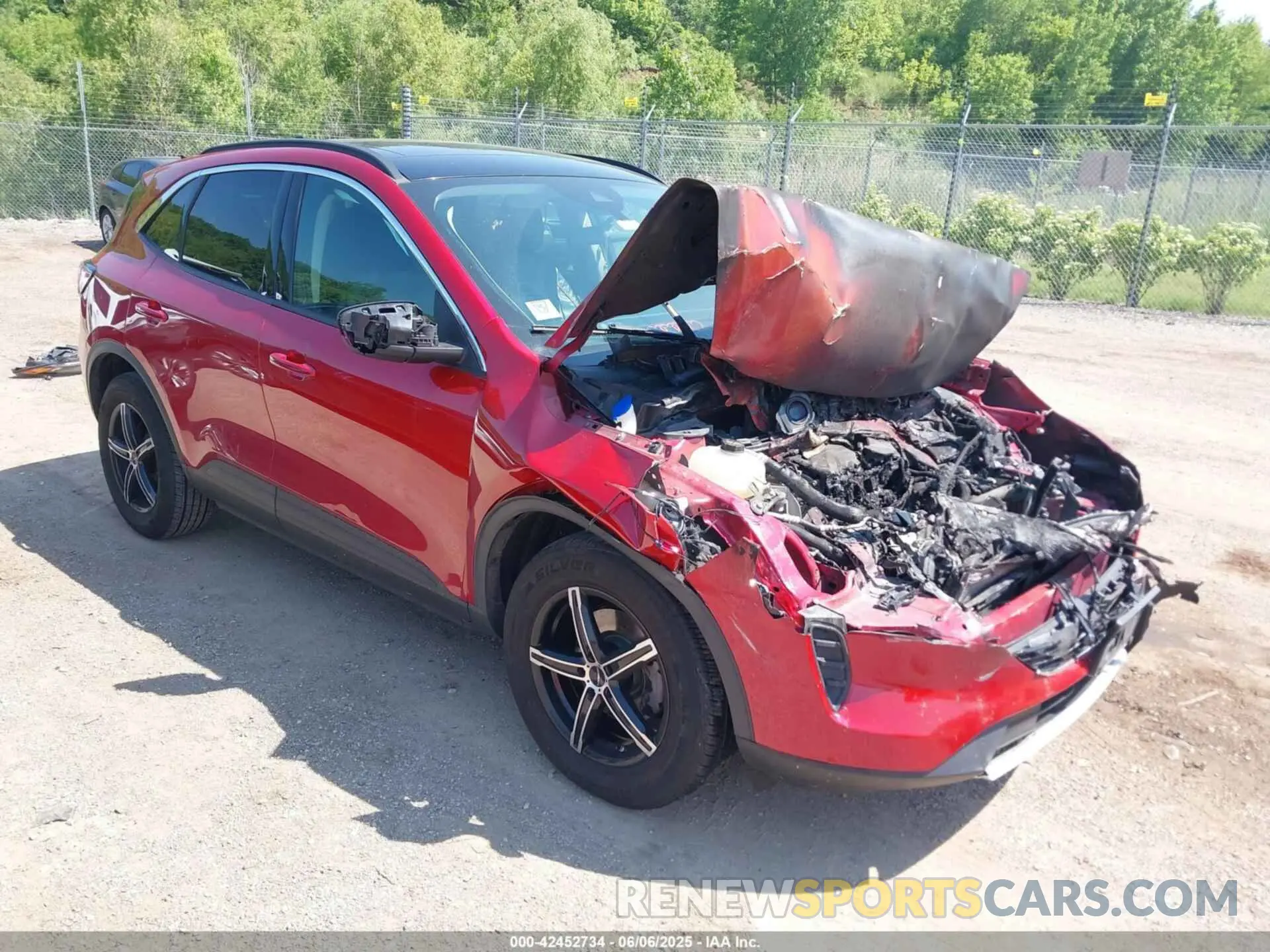 1 Photograph of a damaged car 1FMCU9G68LUB28964 FORD ESCAPE 2020