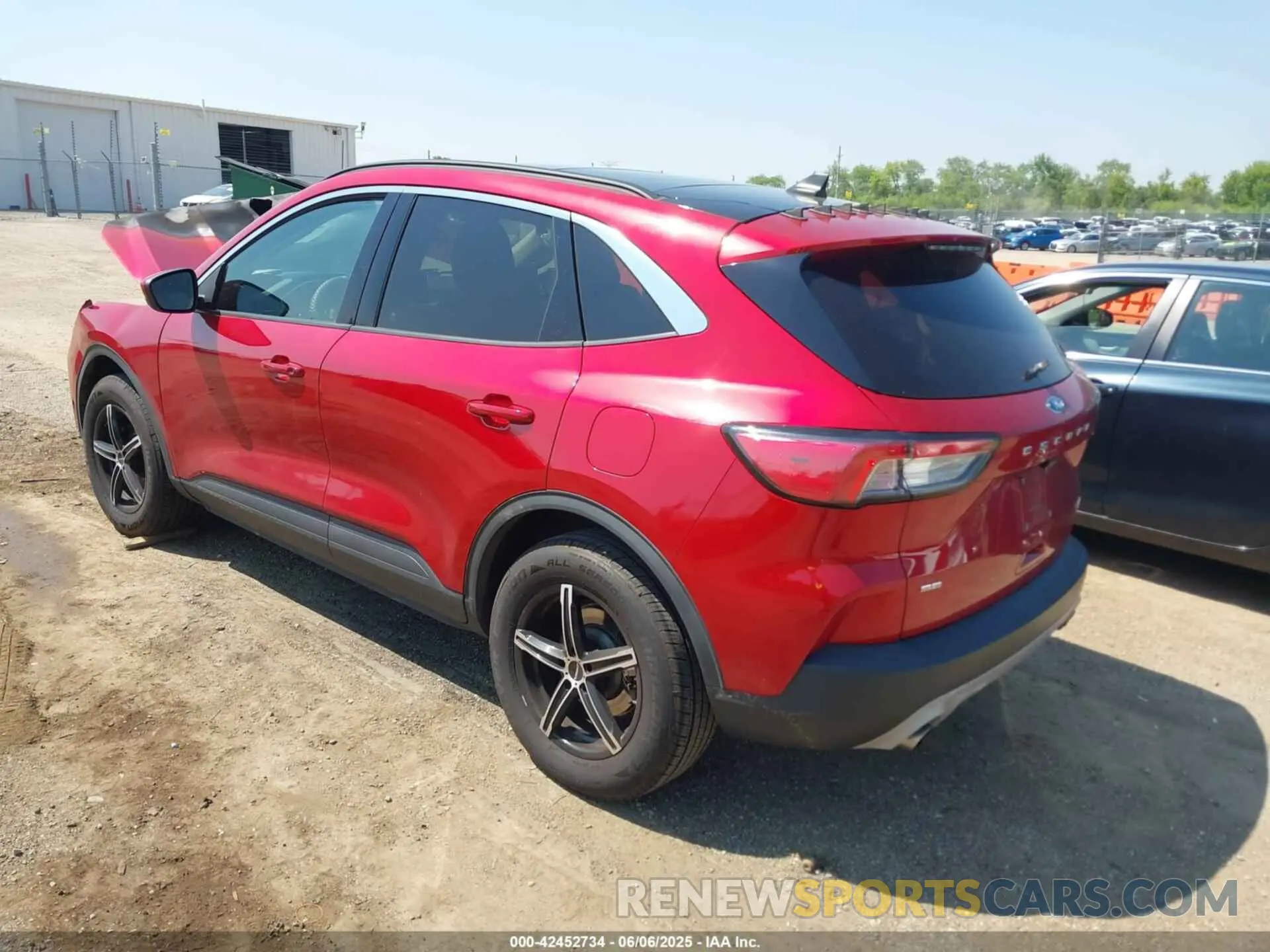 3 Photograph of a damaged car 1FMCU9G68LUB28964 FORD ESCAPE 2020