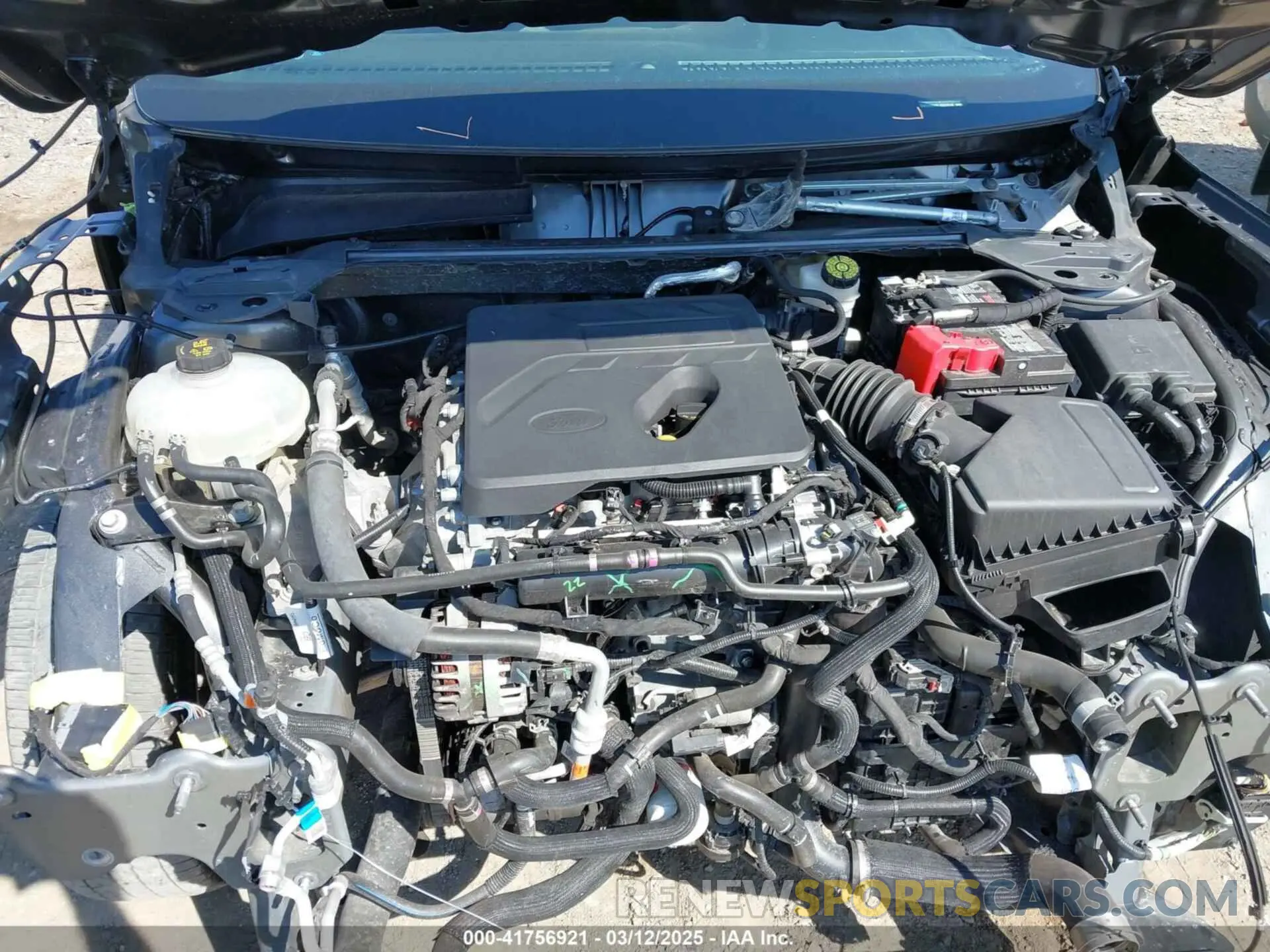 10 Photograph of a damaged car 1FMCU9G68LUB37518 FORD ESCAPE 2020