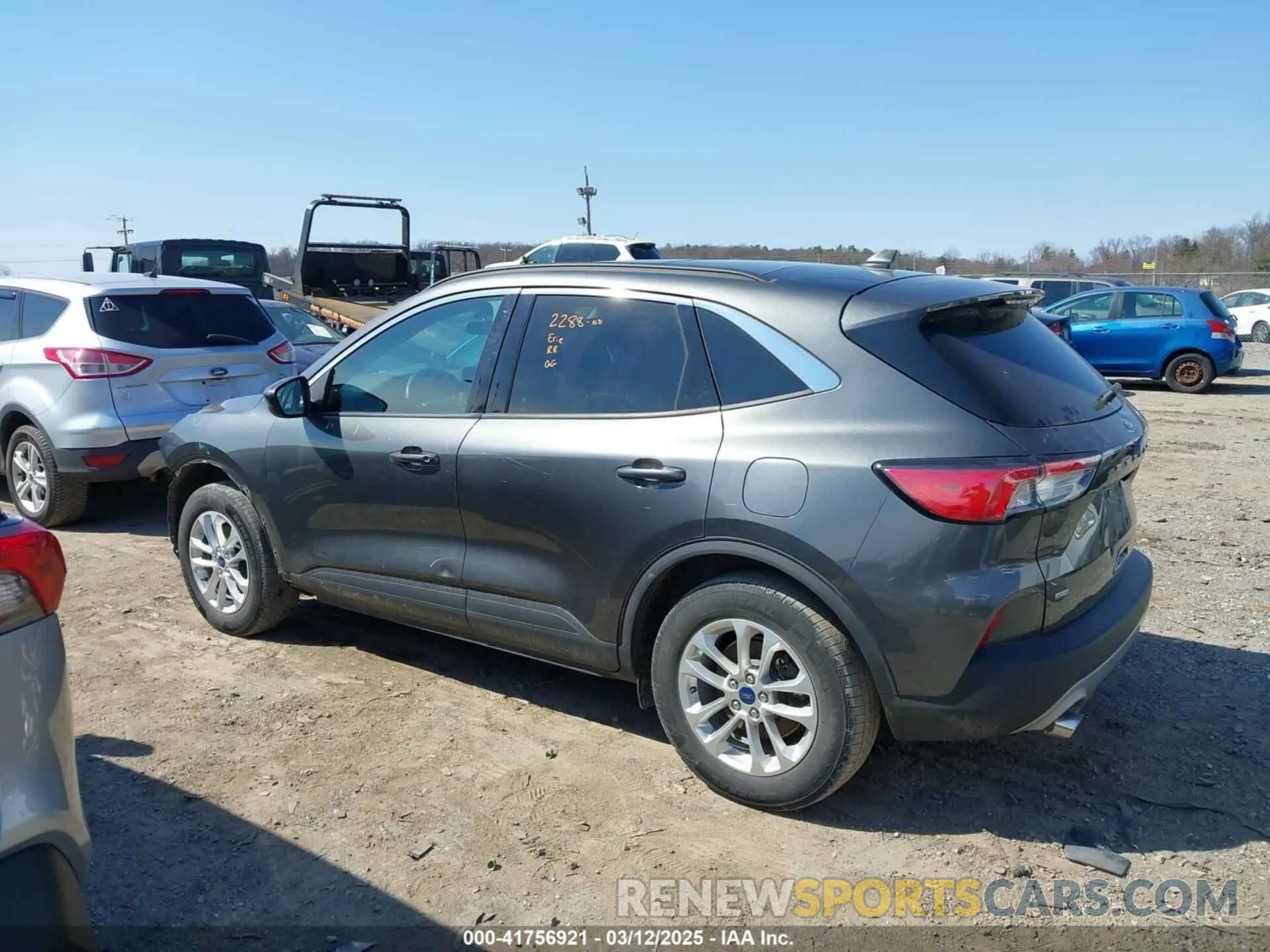 14 Photograph of a damaged car 1FMCU9G68LUB37518 FORD ESCAPE 2020