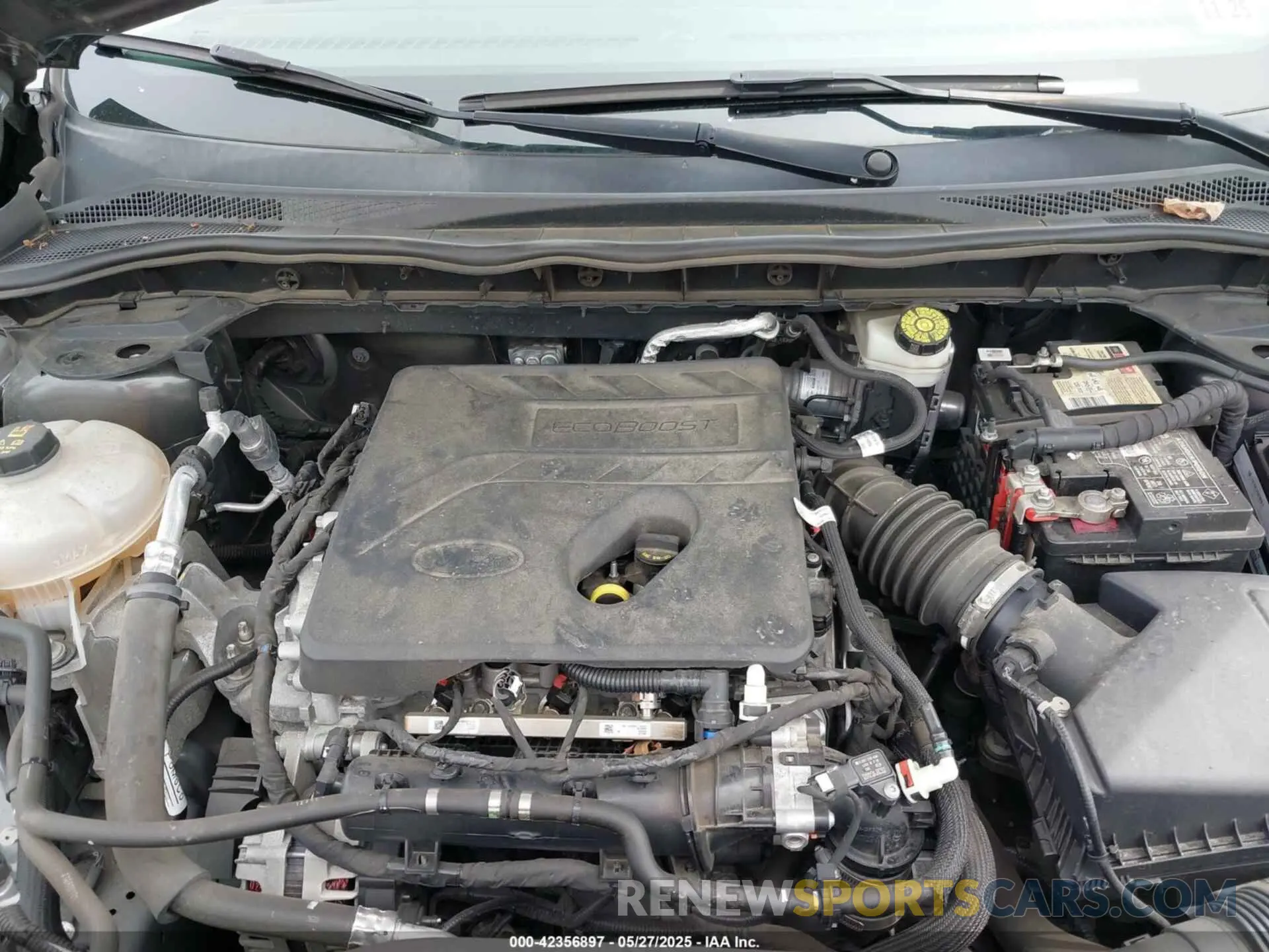 10 Photograph of a damaged car 1FMCU9G68LUB54383 FORD ESCAPE 2020