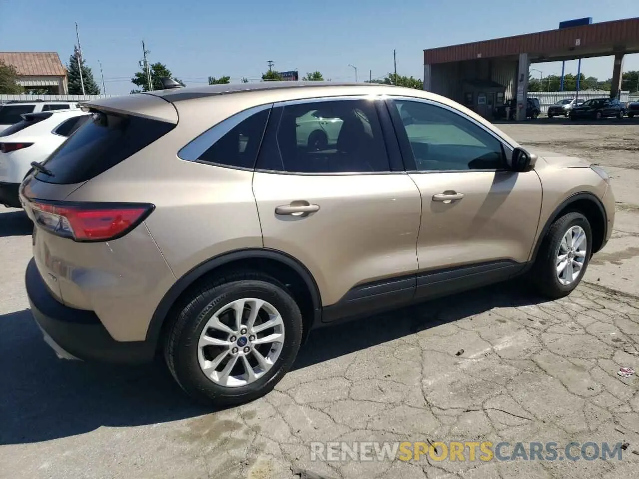 3 Photograph of a damaged car 1FMCU9G68LUB63696 FORD ESCAPE 2020