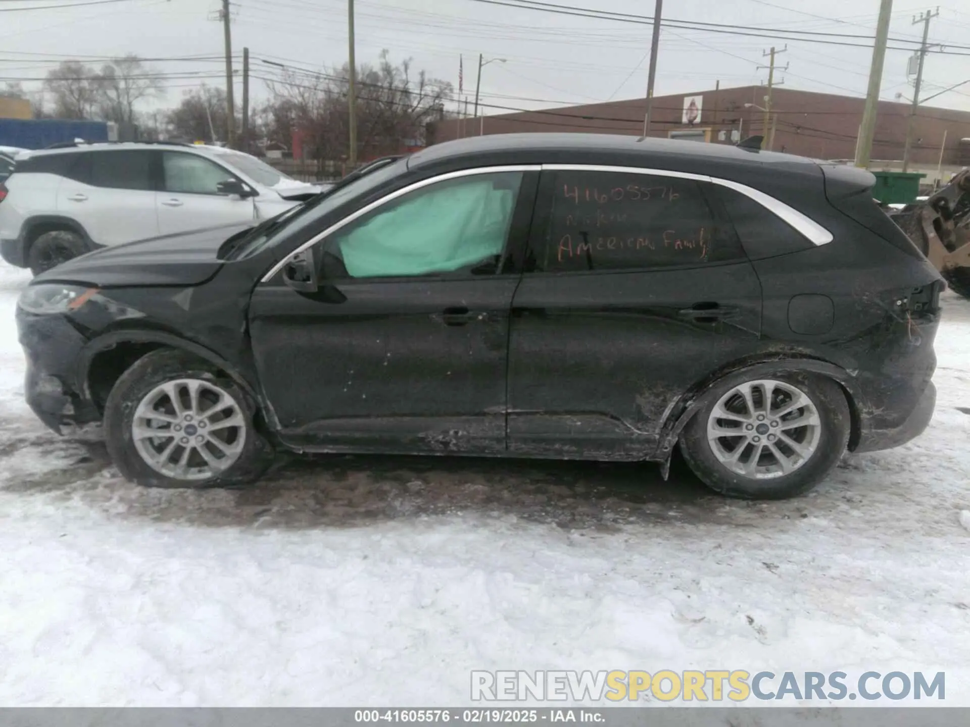 13 Photograph of a damaged car 1FMCU9G68LUB64783 FORD ESCAPE 2020