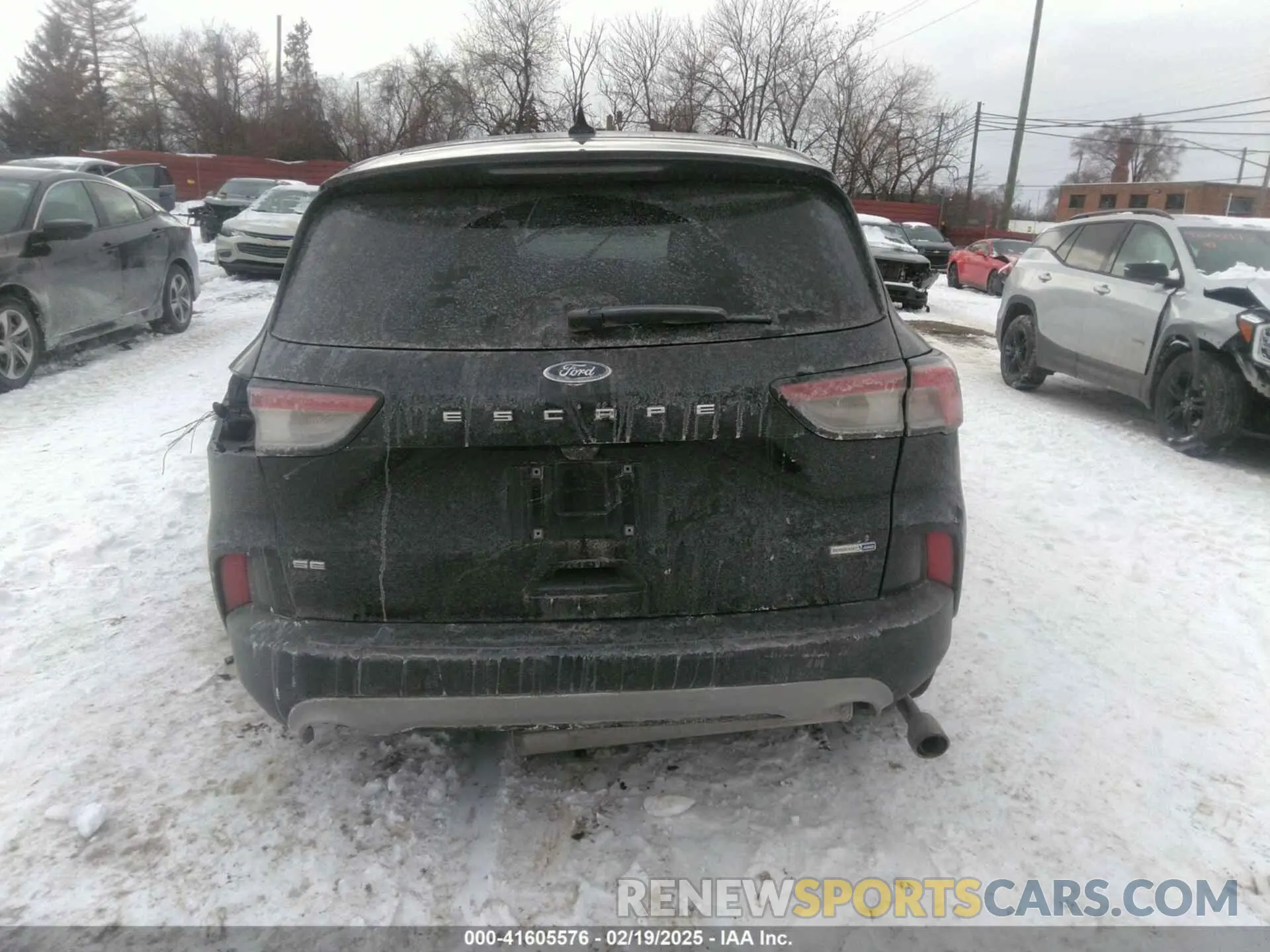 15 Photograph of a damaged car 1FMCU9G68LUB64783 FORD ESCAPE 2020